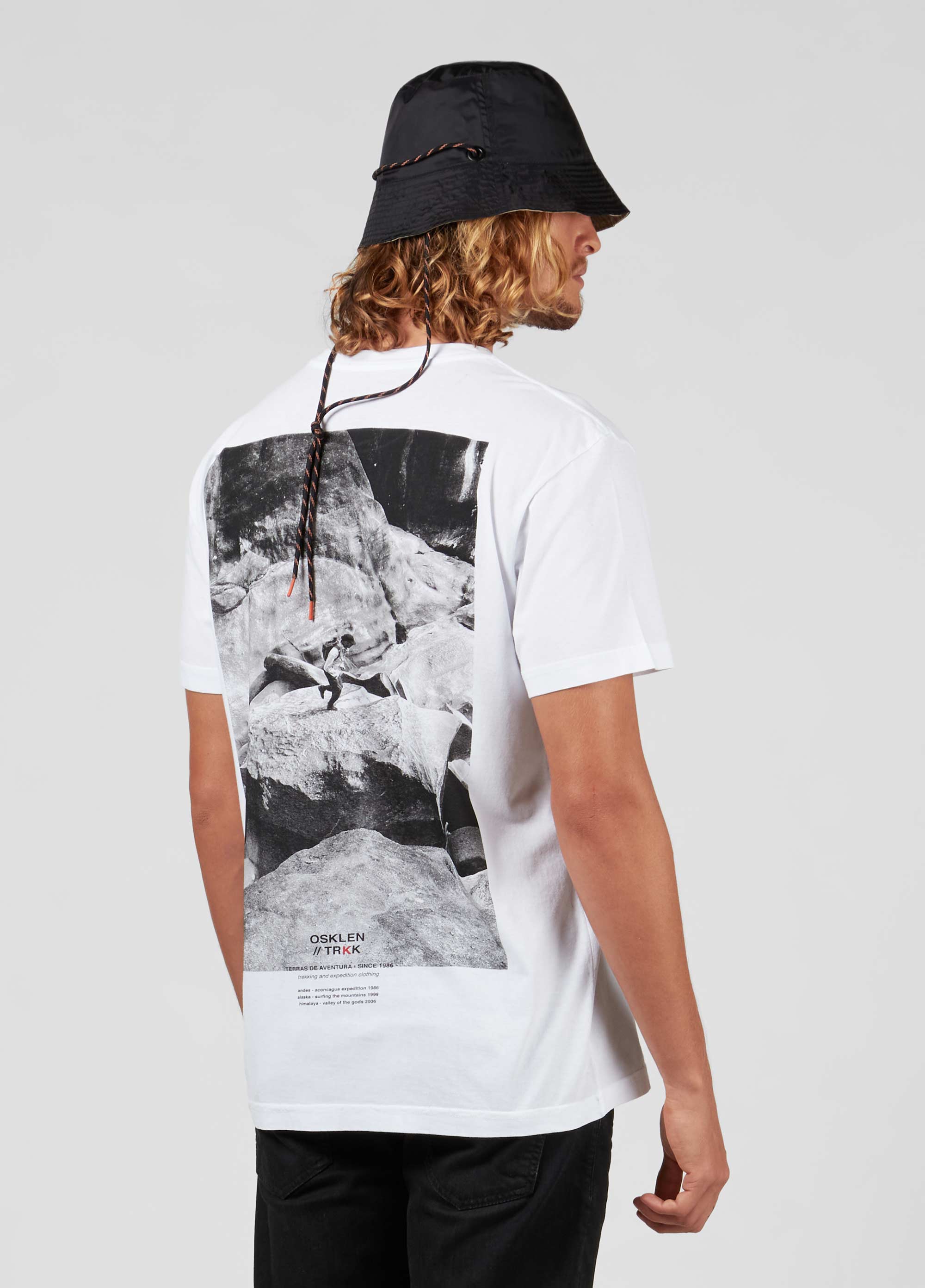 T-shirt stone trkk rocks