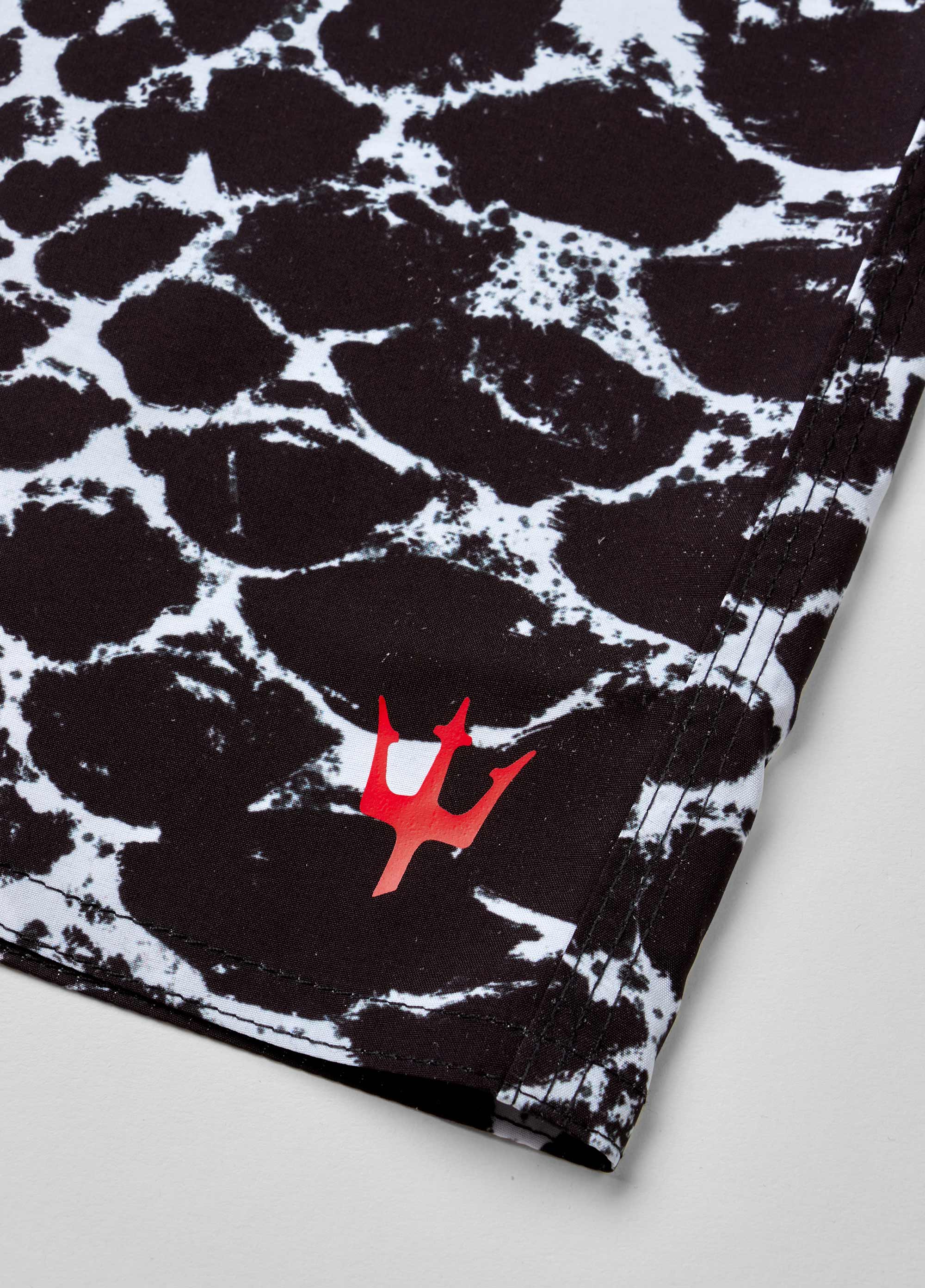Bermuda surf cobra textura