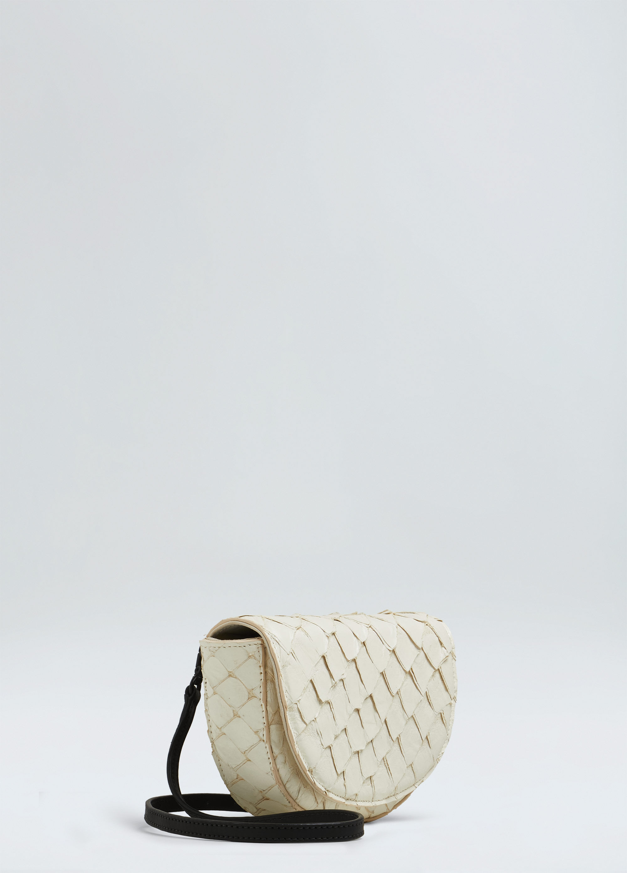 Bolsa pochete pirarucu moon