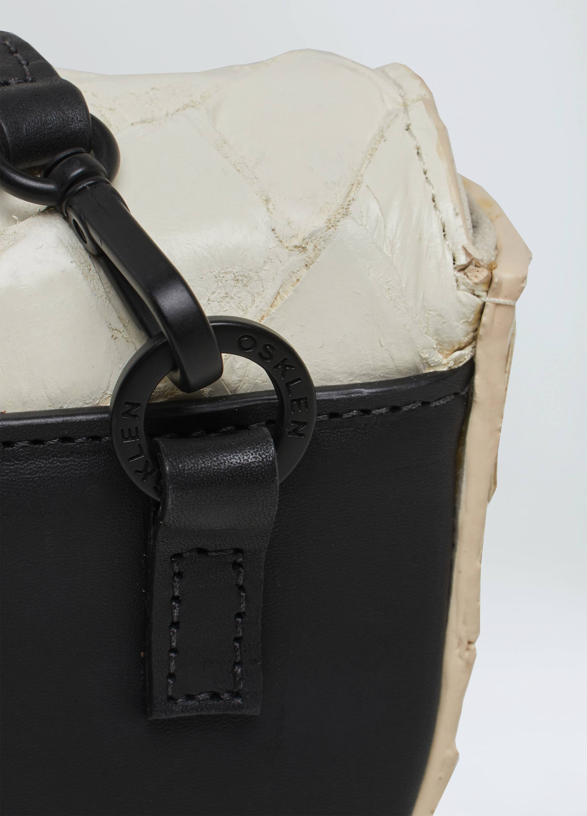 Bolsa pochete pirarucu moon