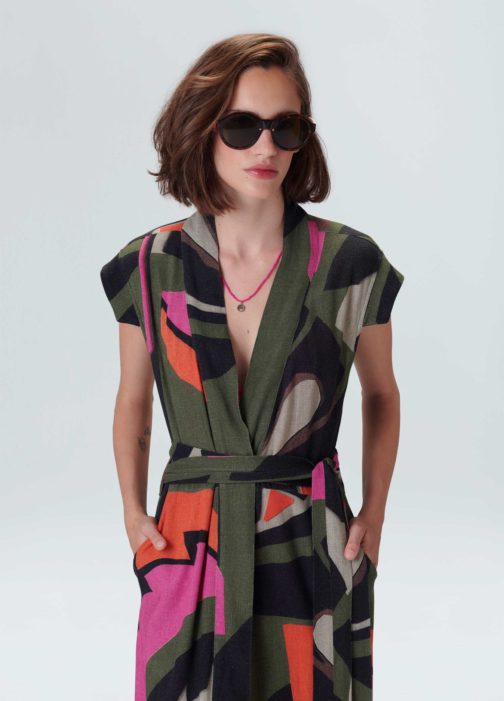 Vestido transpasse folhagem