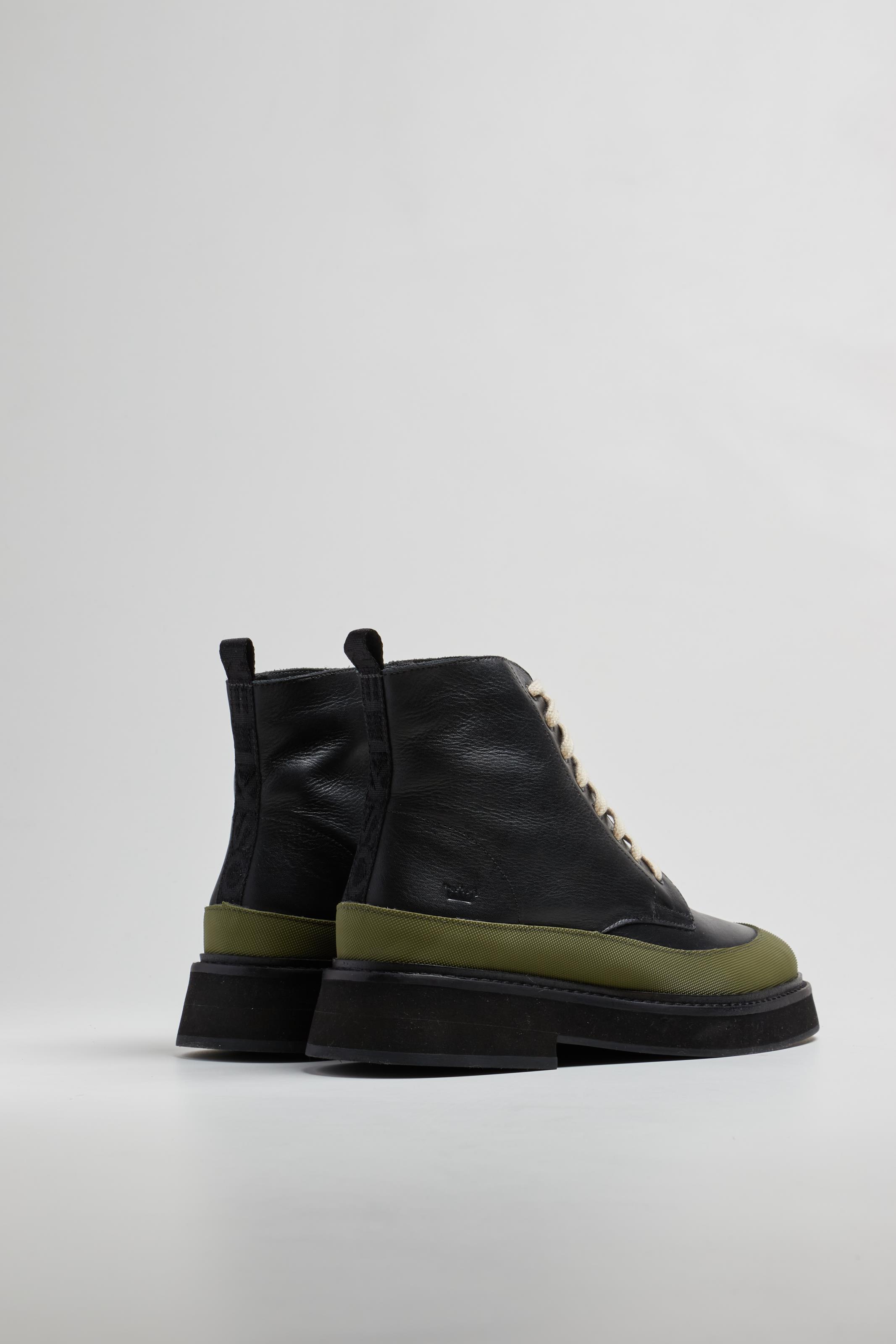 Bota coturno bicolor