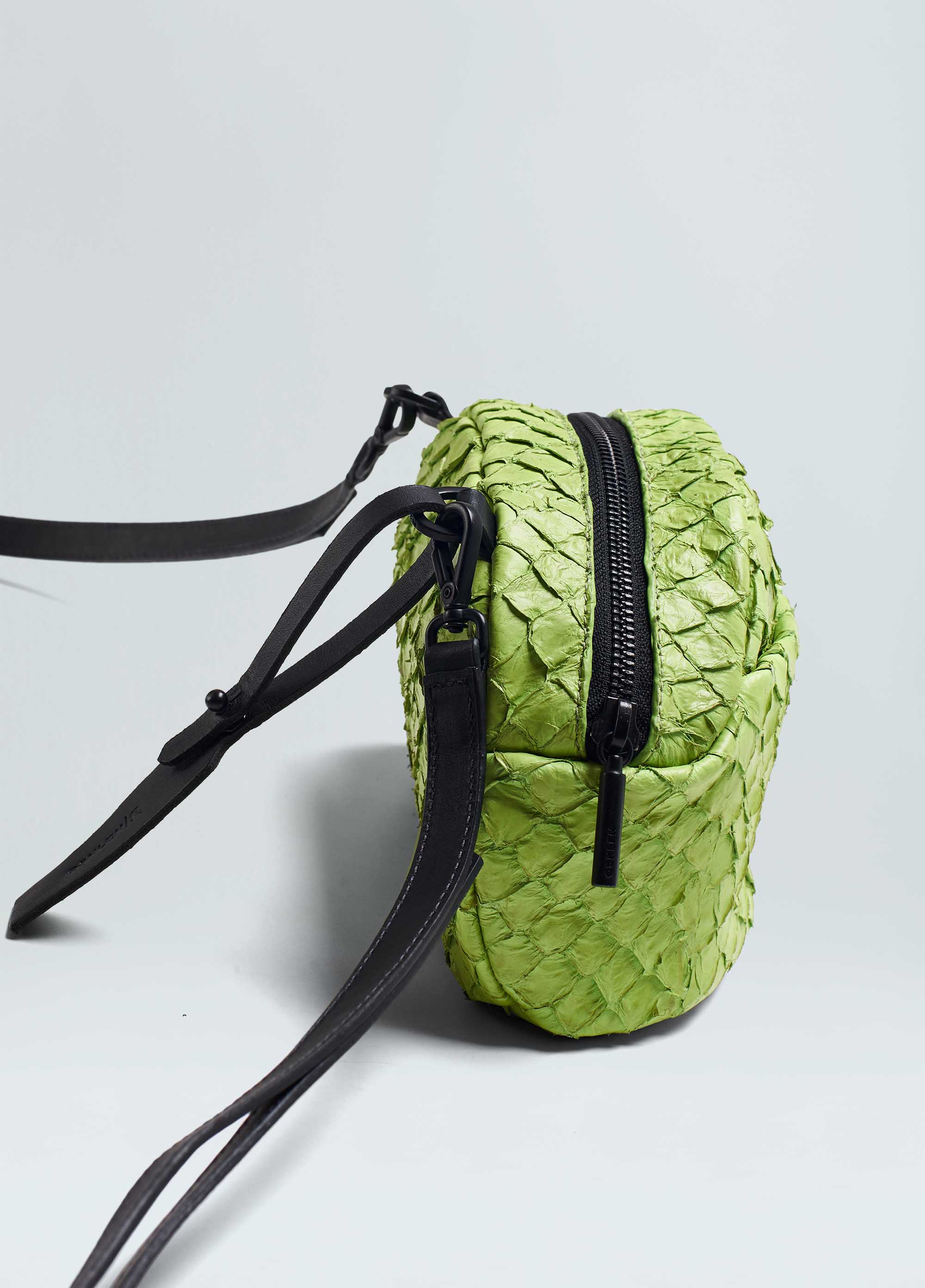 Bolsa small trekking pirarucu