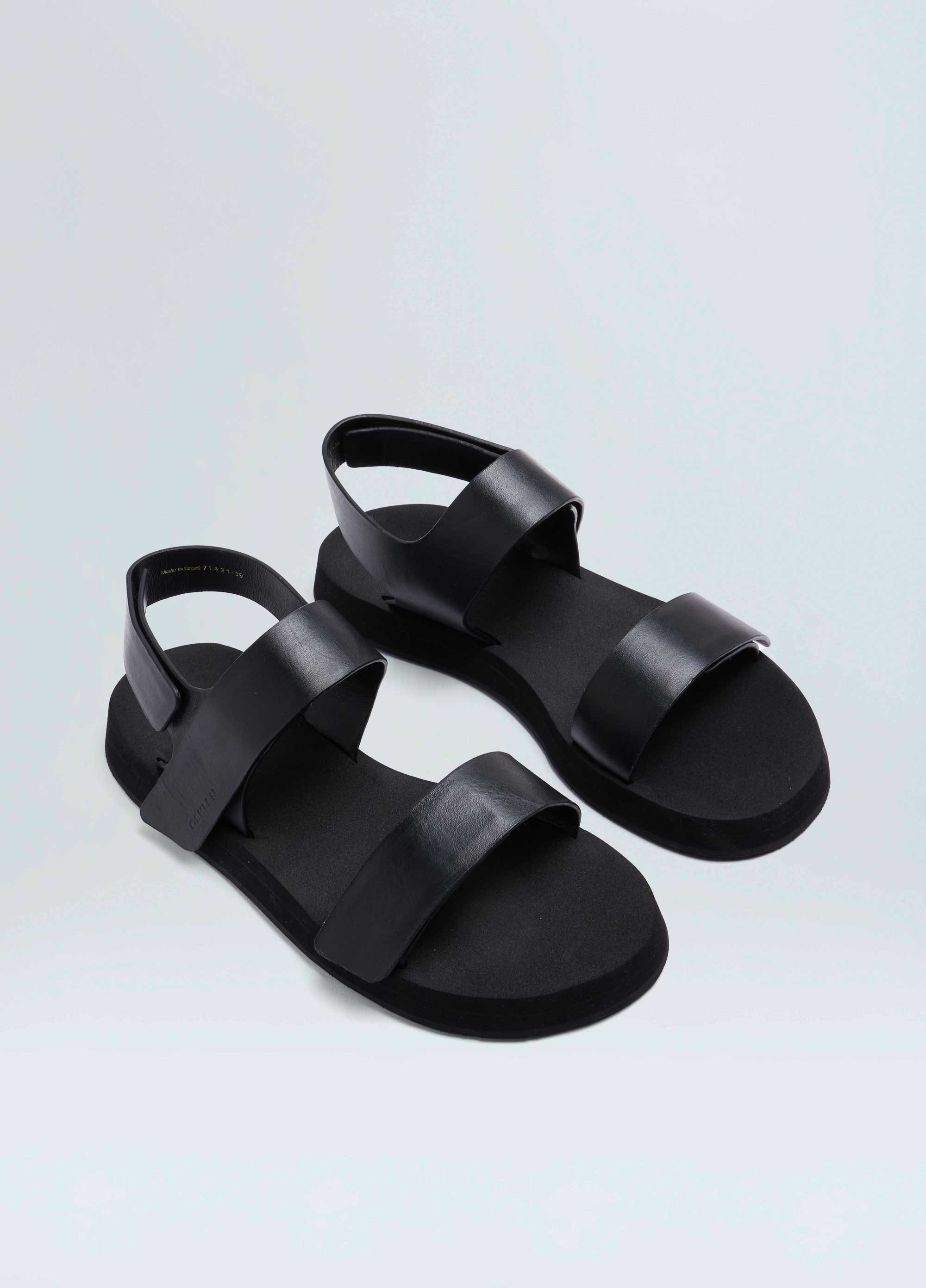 Sandália couro trekker