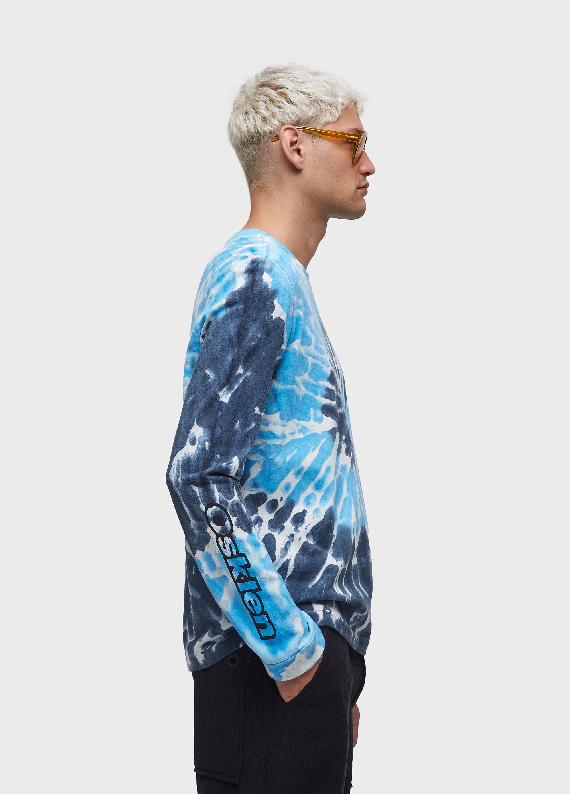 T-shirt tie dye blue