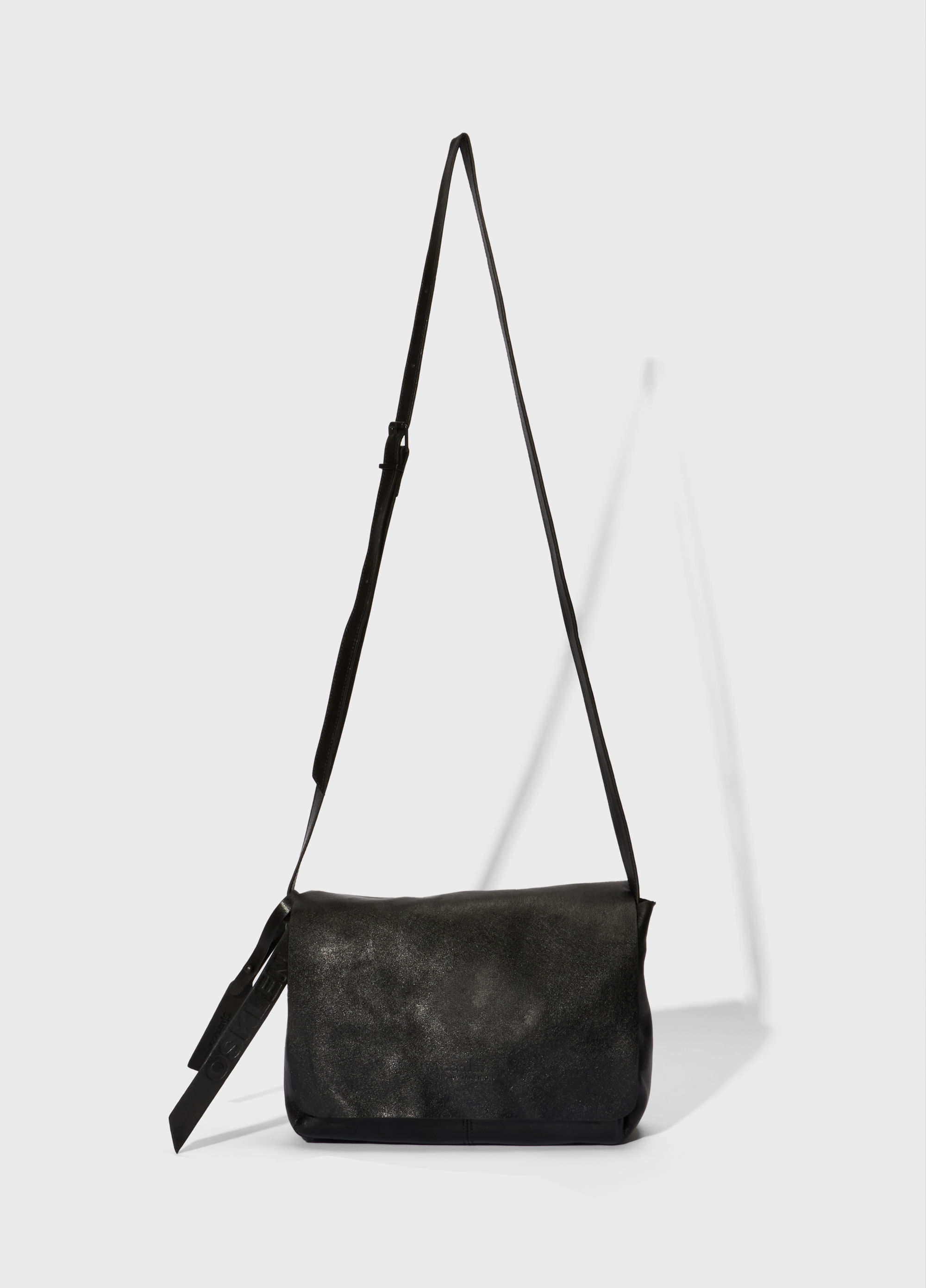 Small leather crossbody e-basics bag