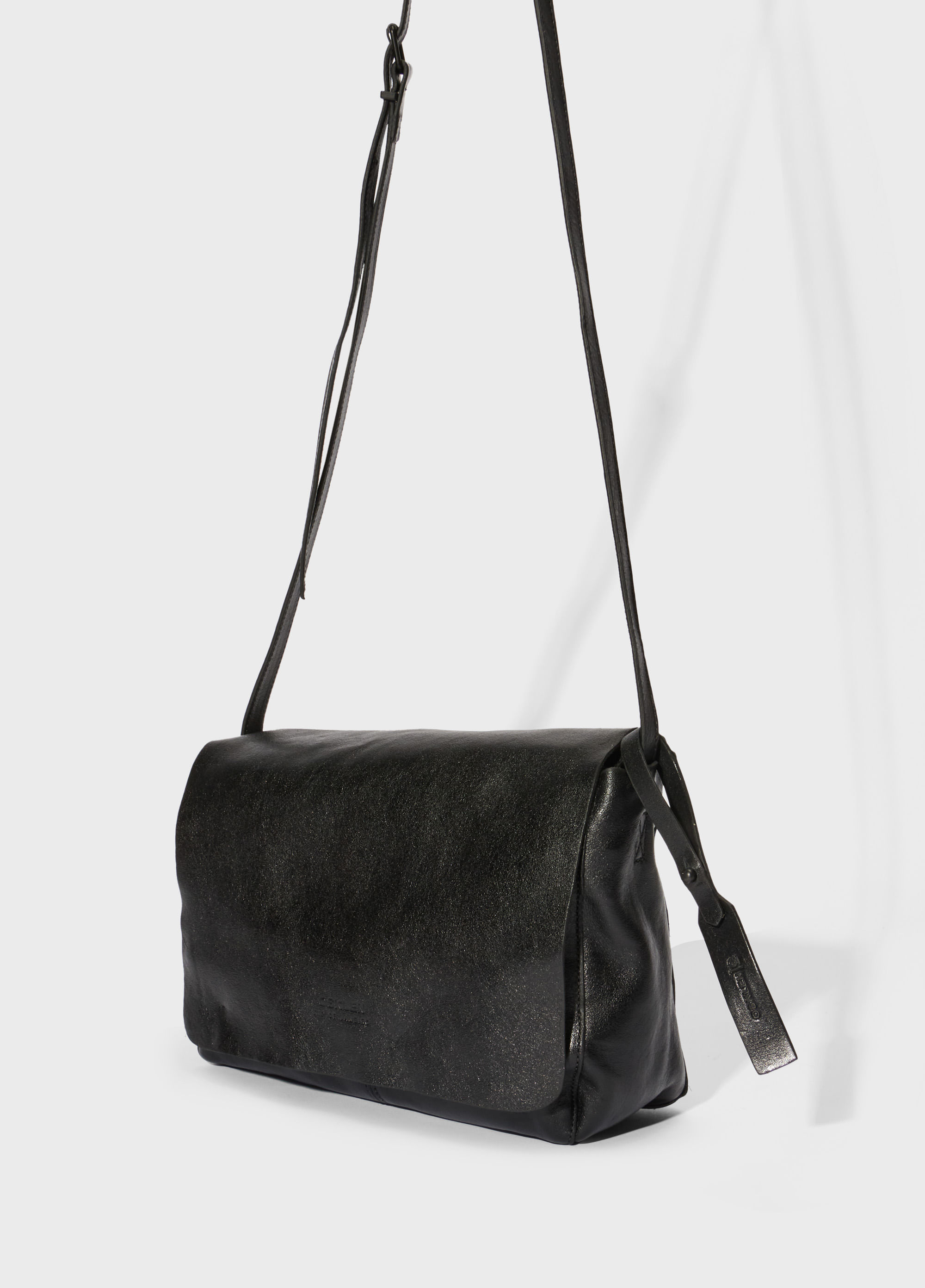 Small leather crossbody e-basics bag