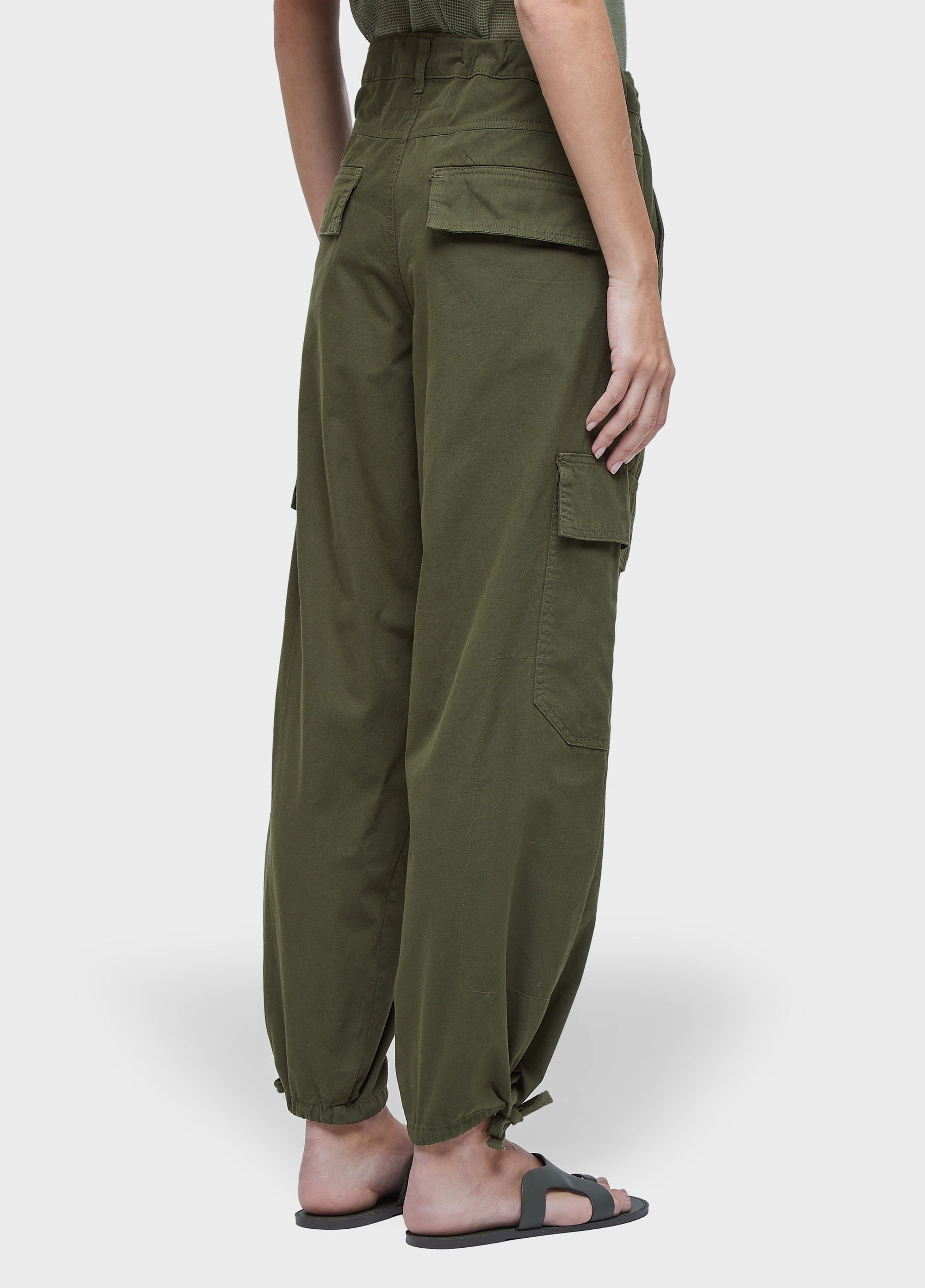 Calça bolsos light
