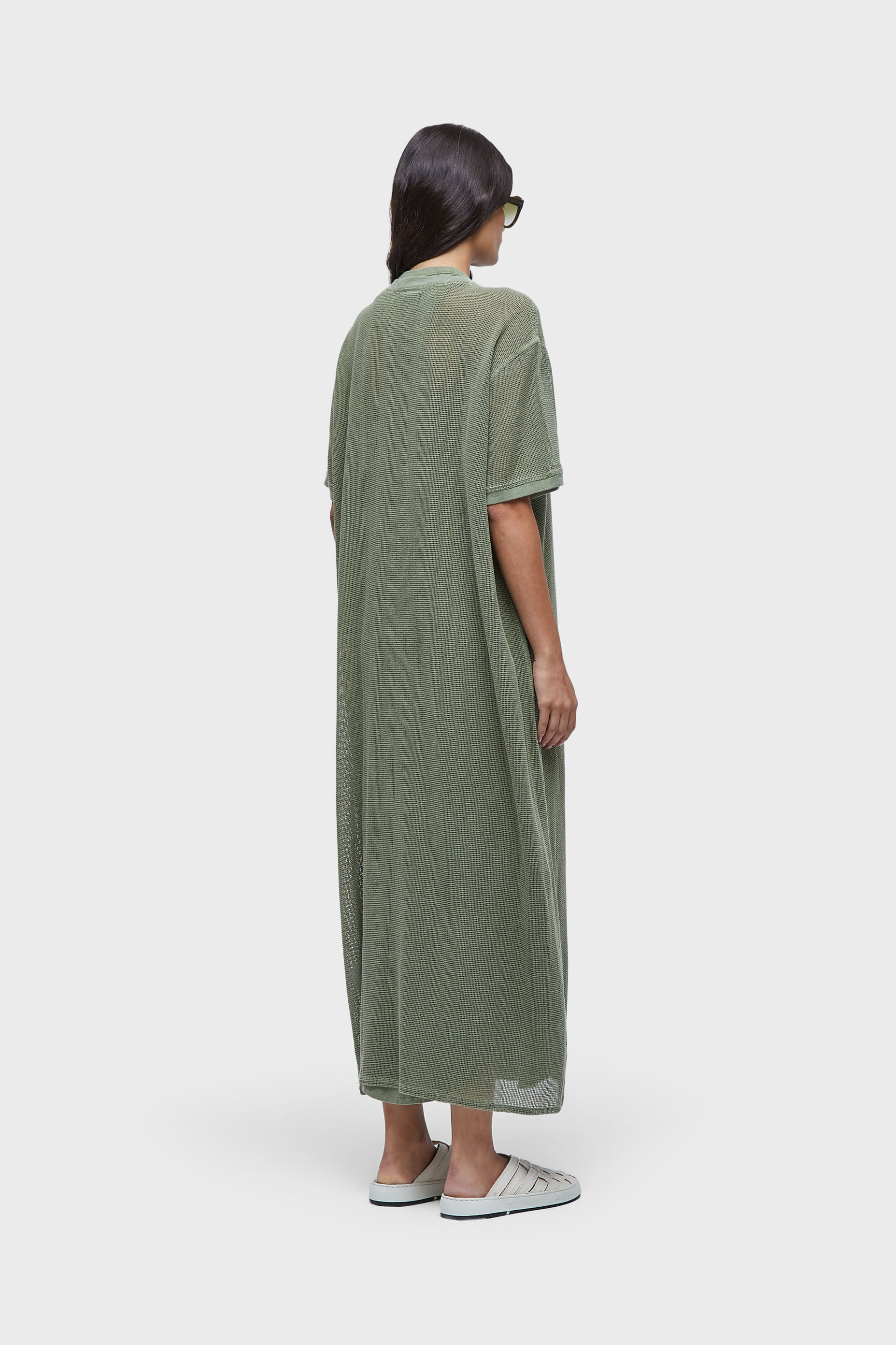 Vestido t-shirt over tela