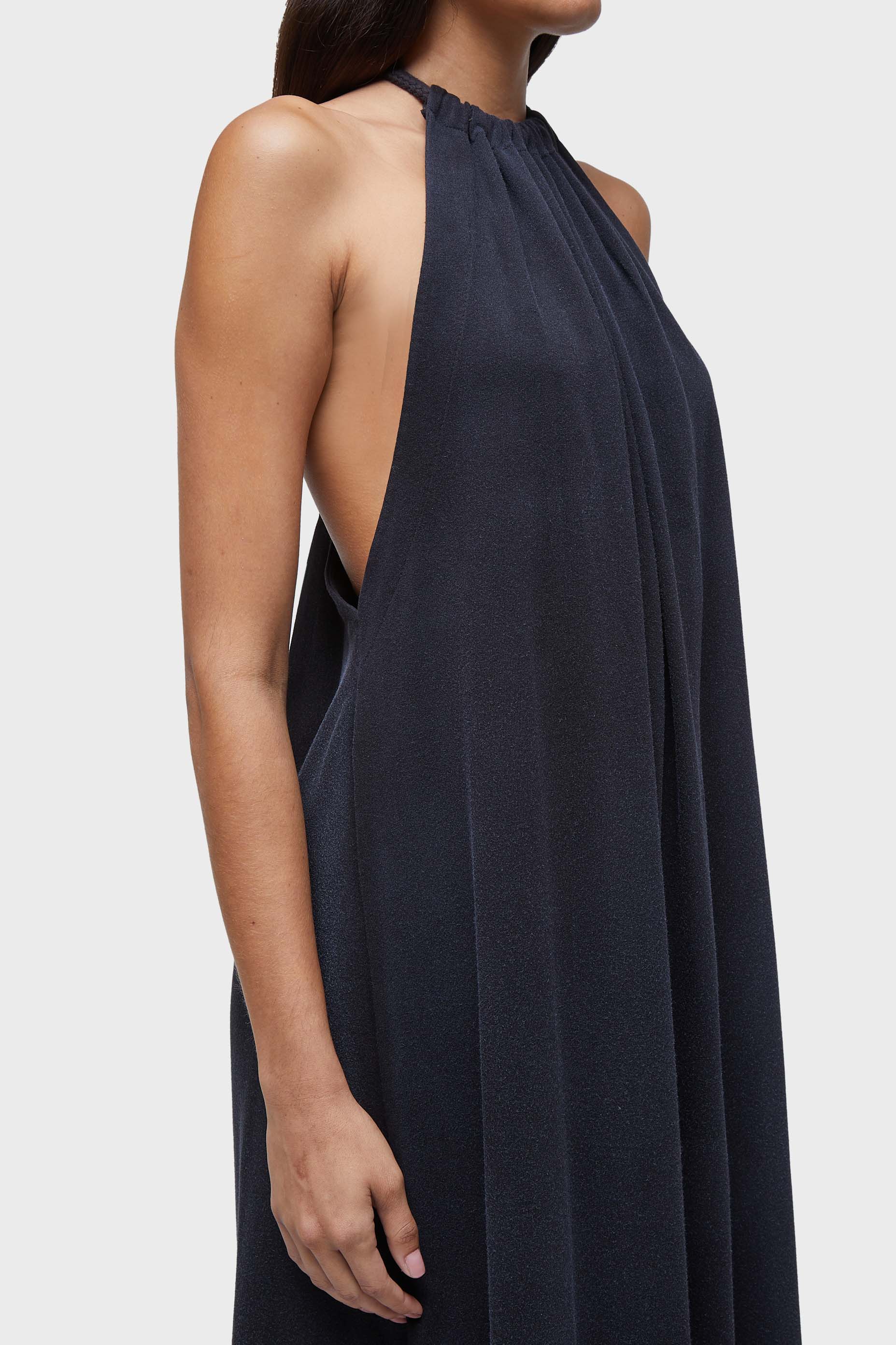 Vestido frente única cordas