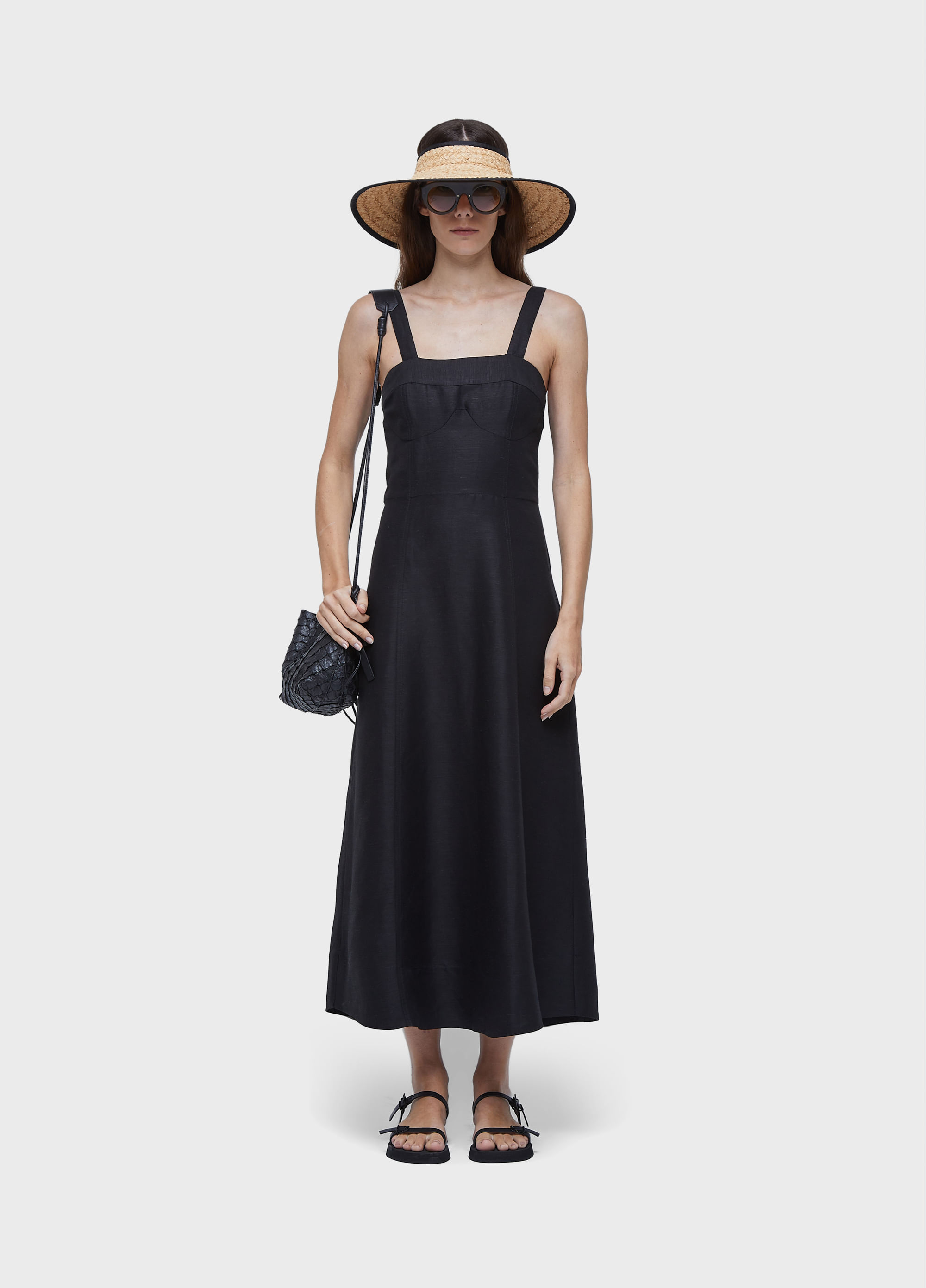 Vestido recortes bojo