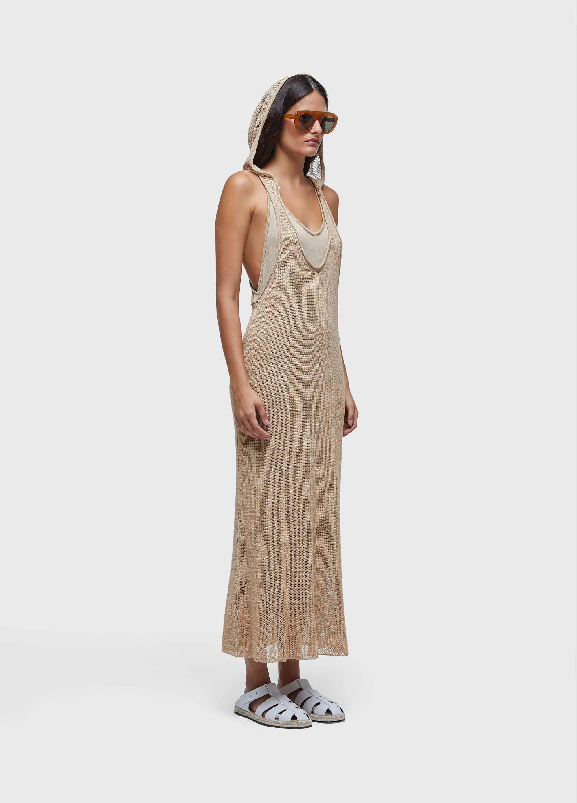 Vestido tricot capuz cortica