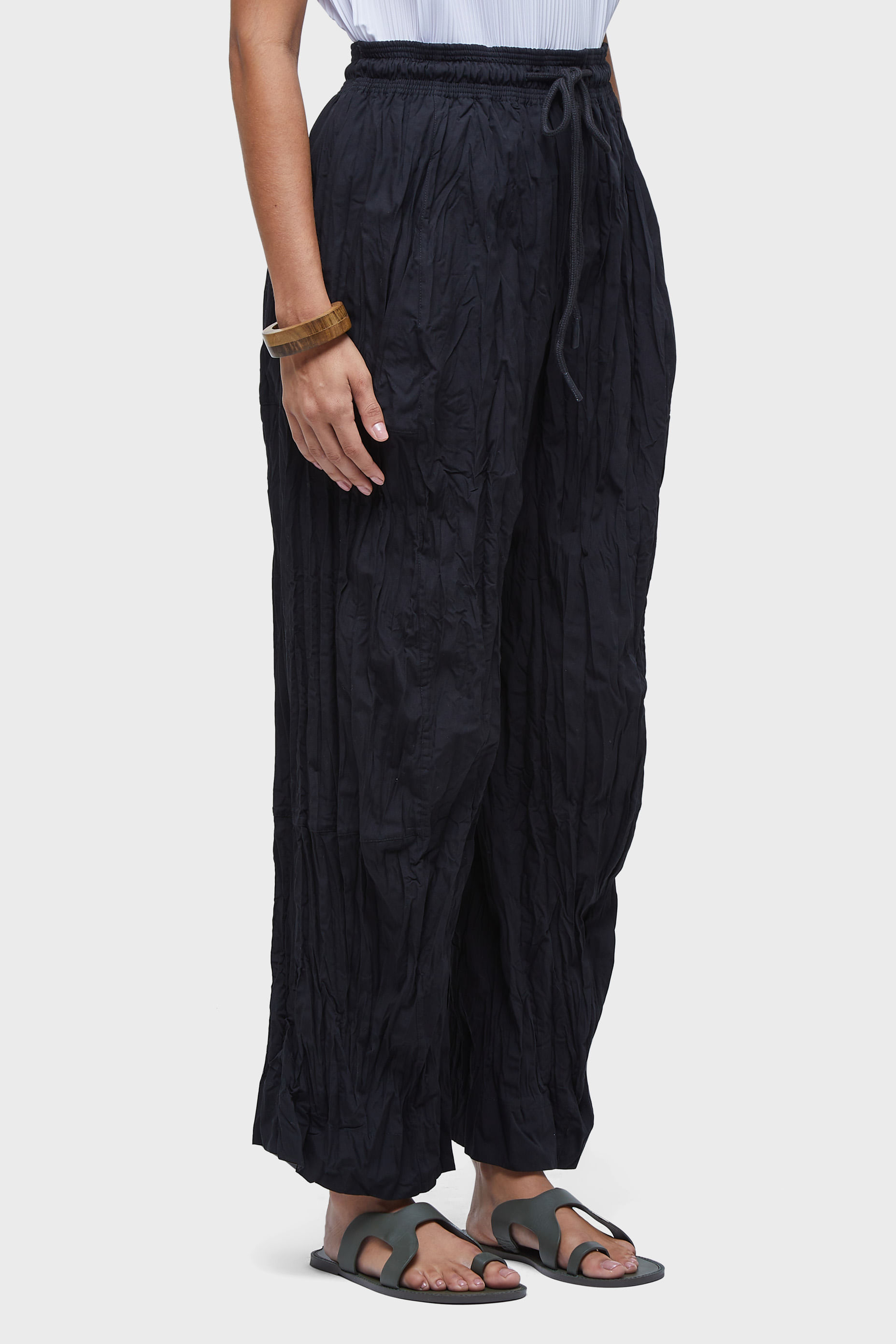 Calça recortes tricoline wrinkled