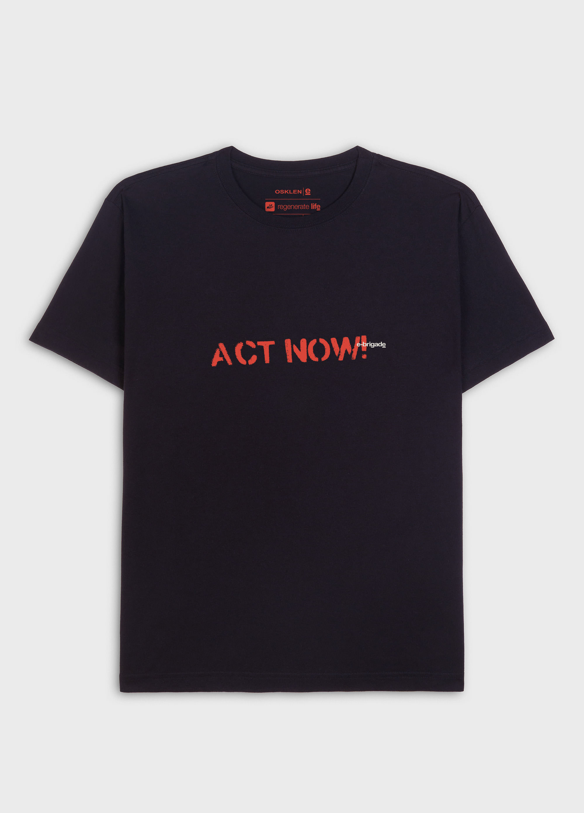 T-shirt vintage act now manifesto