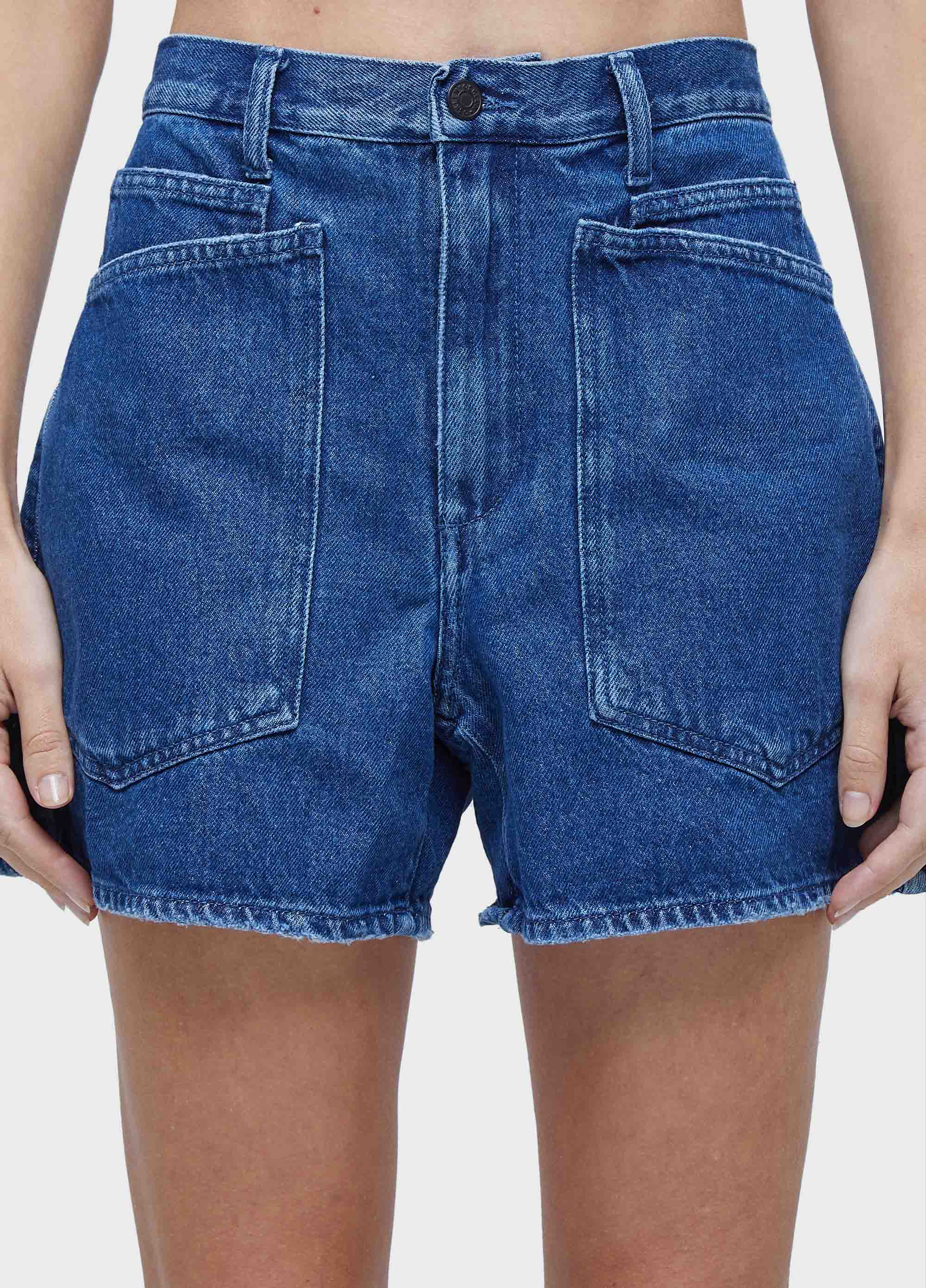 Short cut jeans e