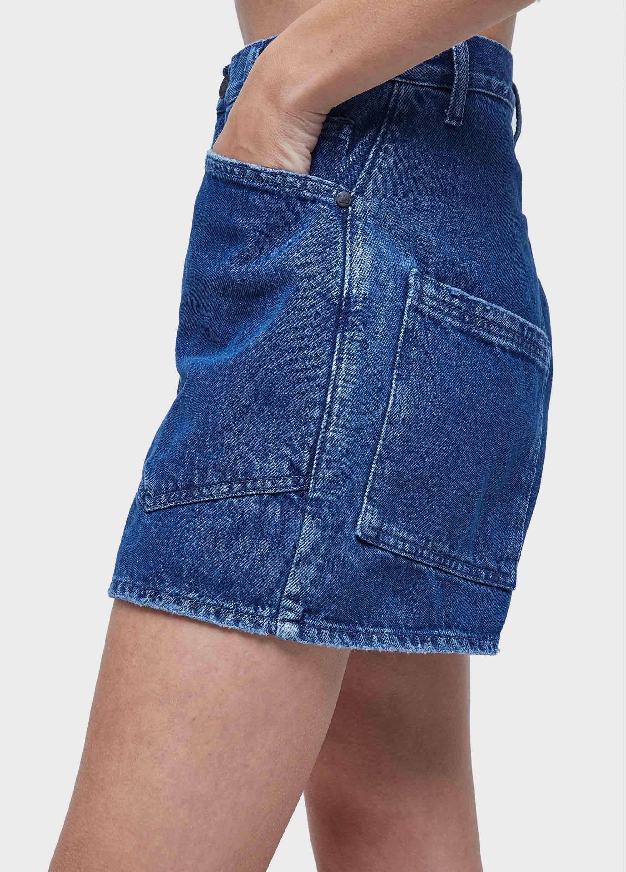 Short cut jeans e