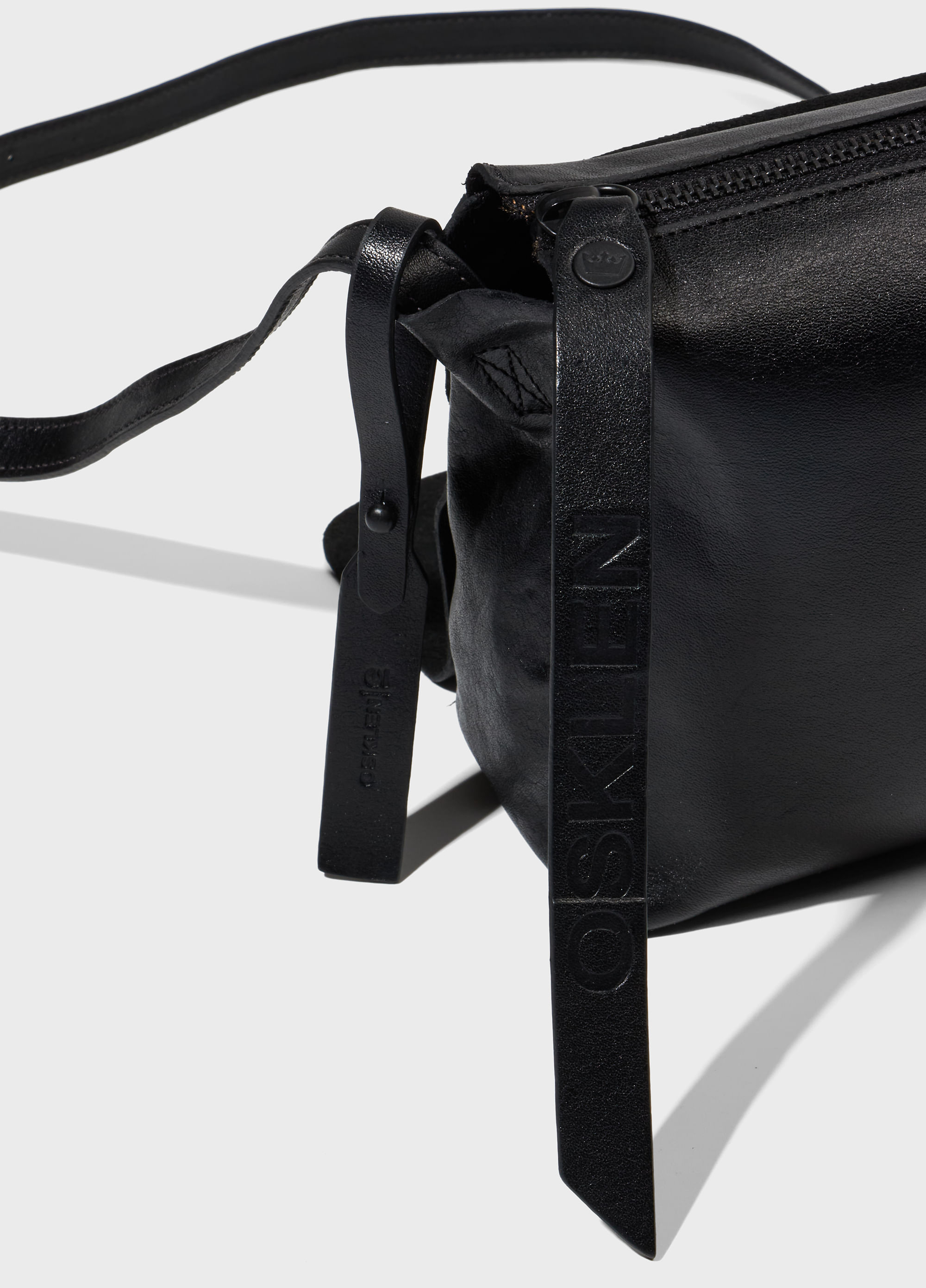 Small leather crossbody e-basics bag