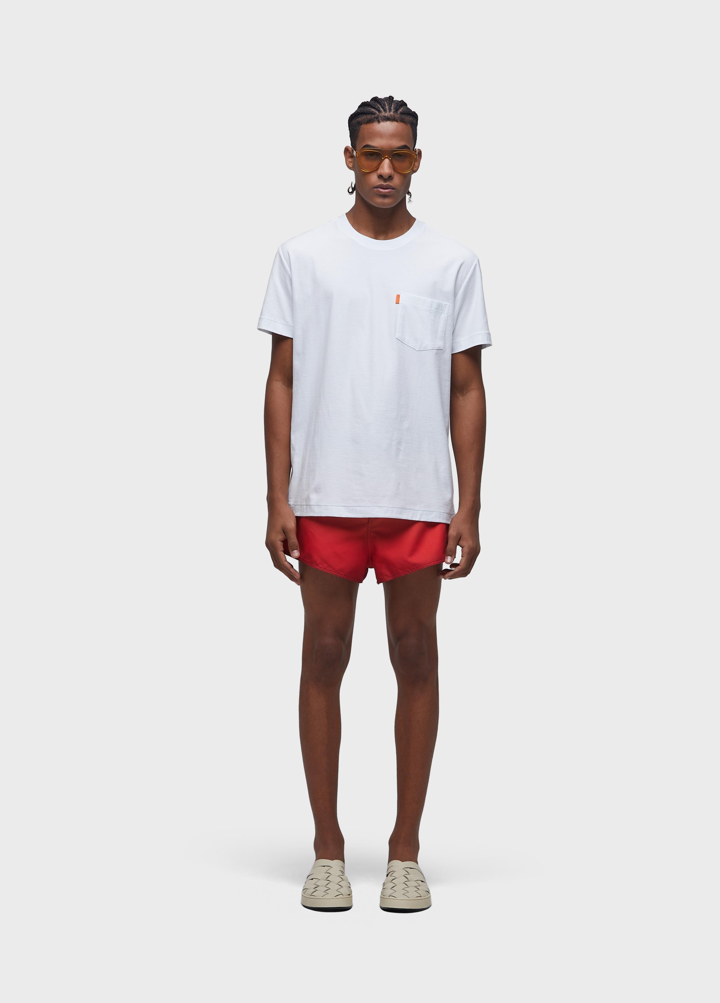 T-shirt washed pocket spot