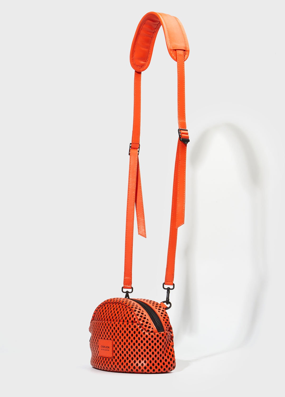 Mini trekking couro microfuros