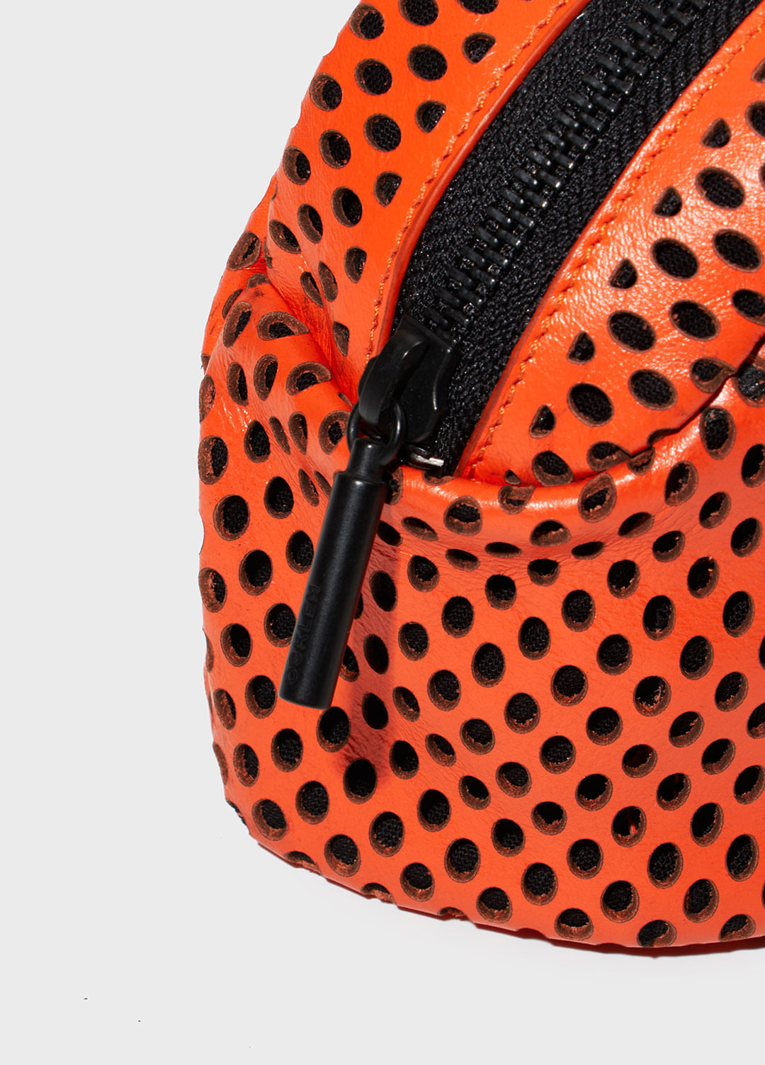 Mini trekking couro microfuros