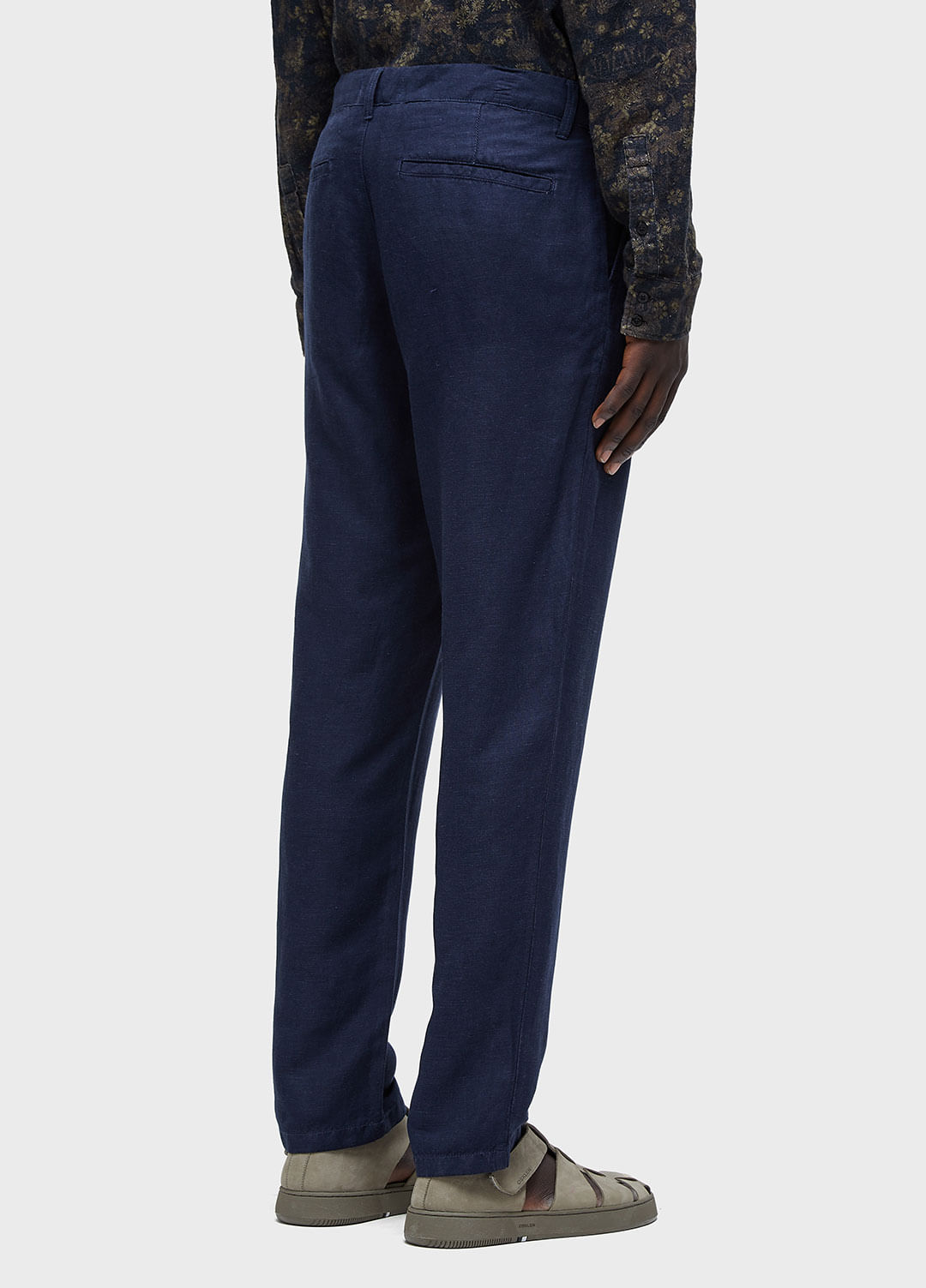 Calça alfaiataria fluid linen