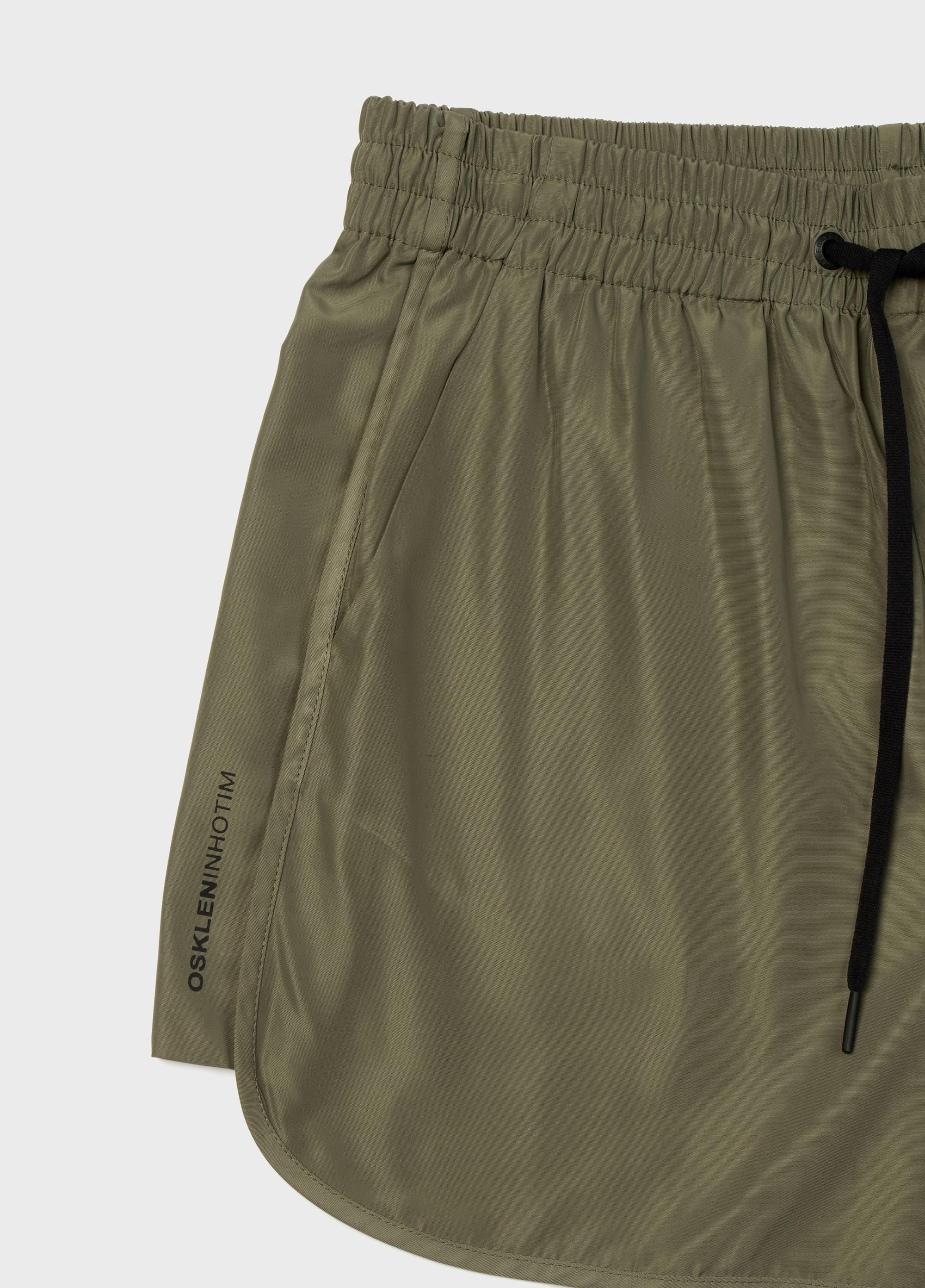 Short superlight inhotim