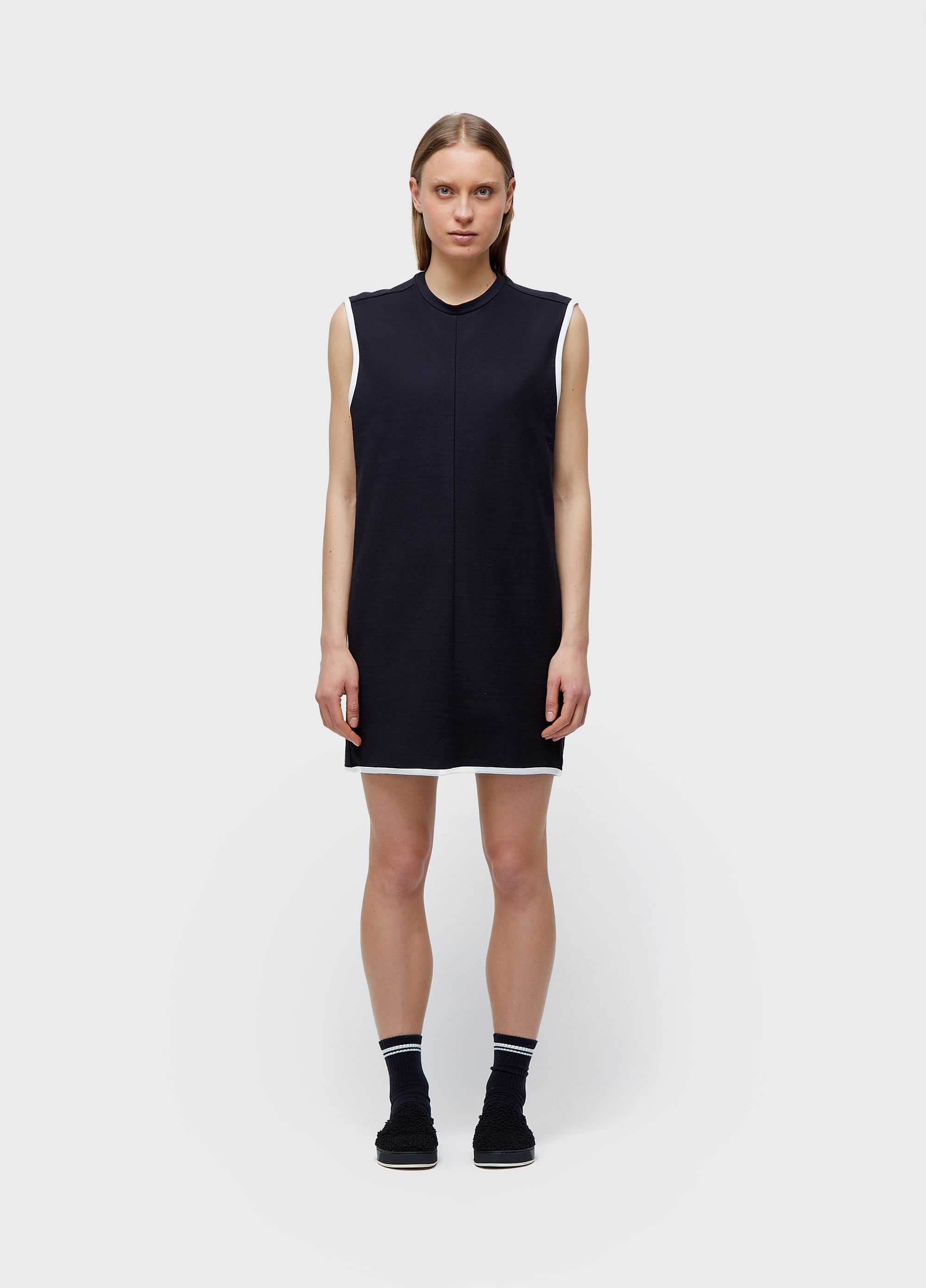 Vestido curto moletom outline double