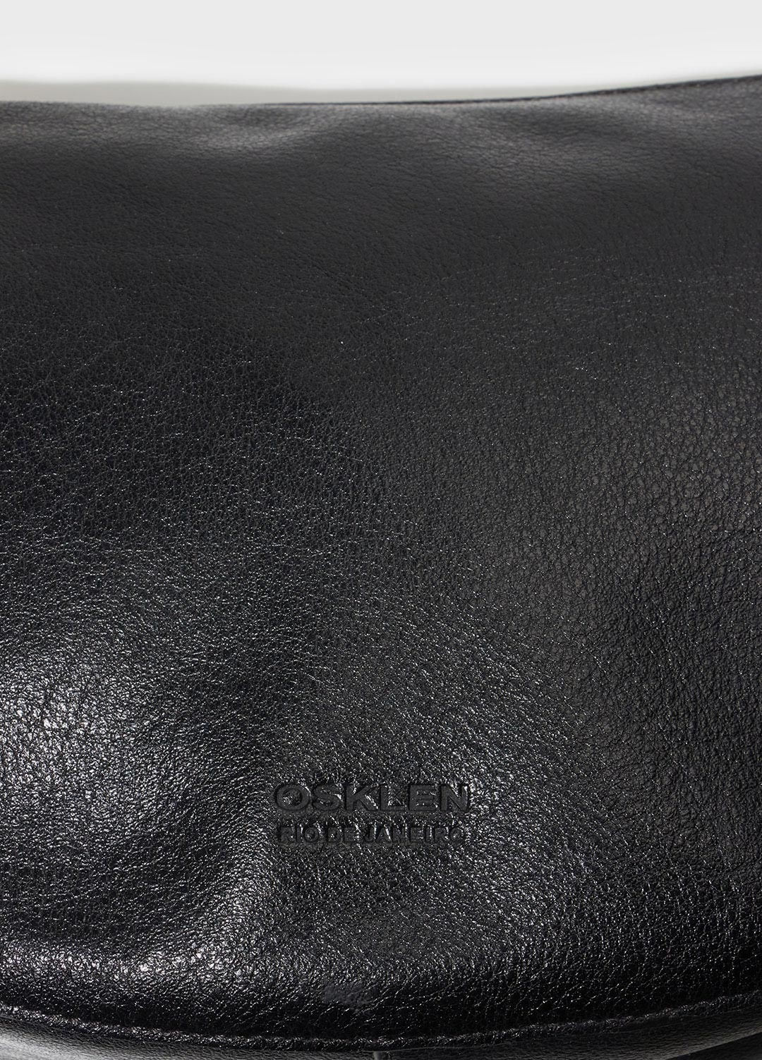 Mini andiroba e leather