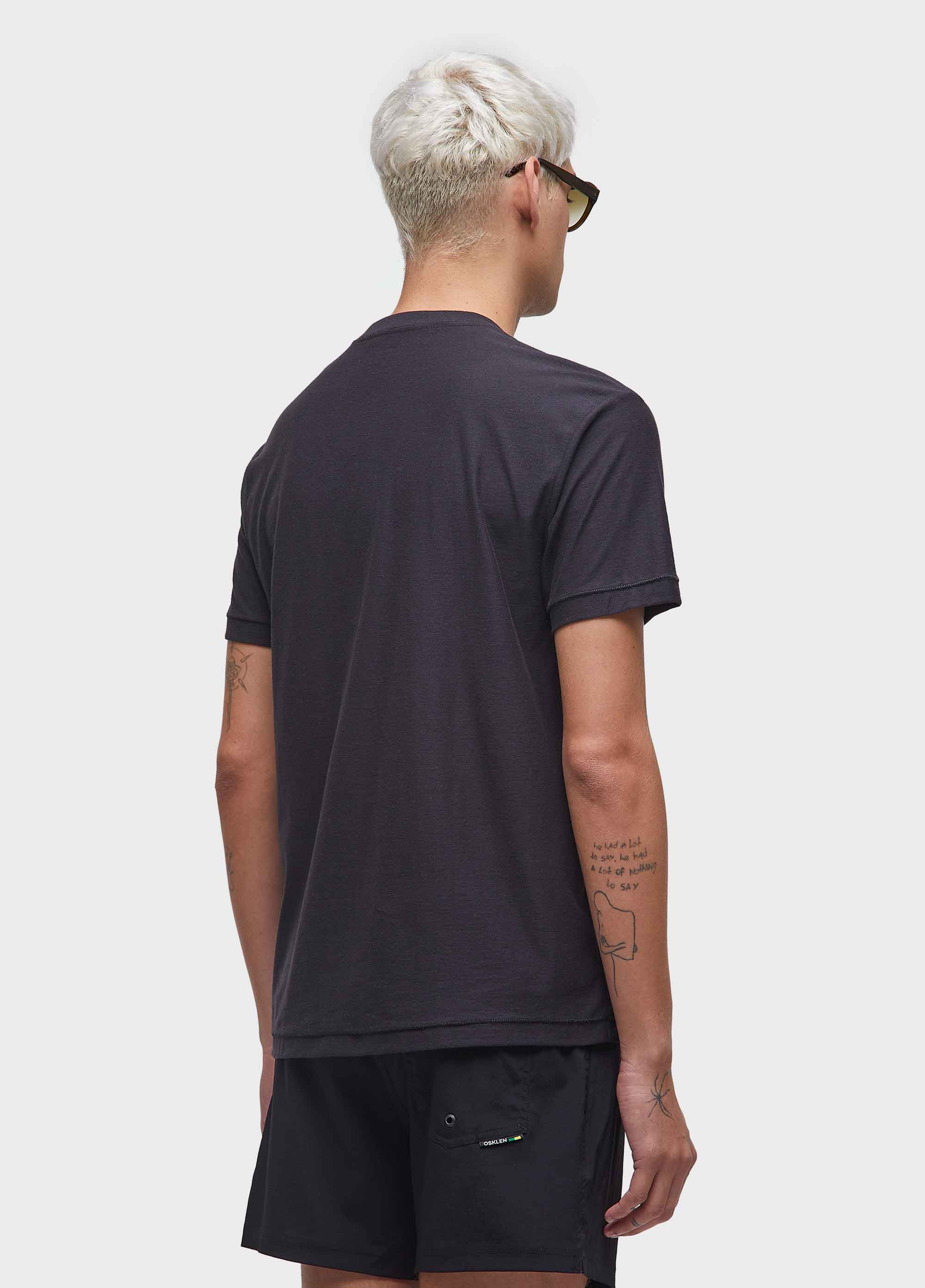 T-shirt washed pocket spot