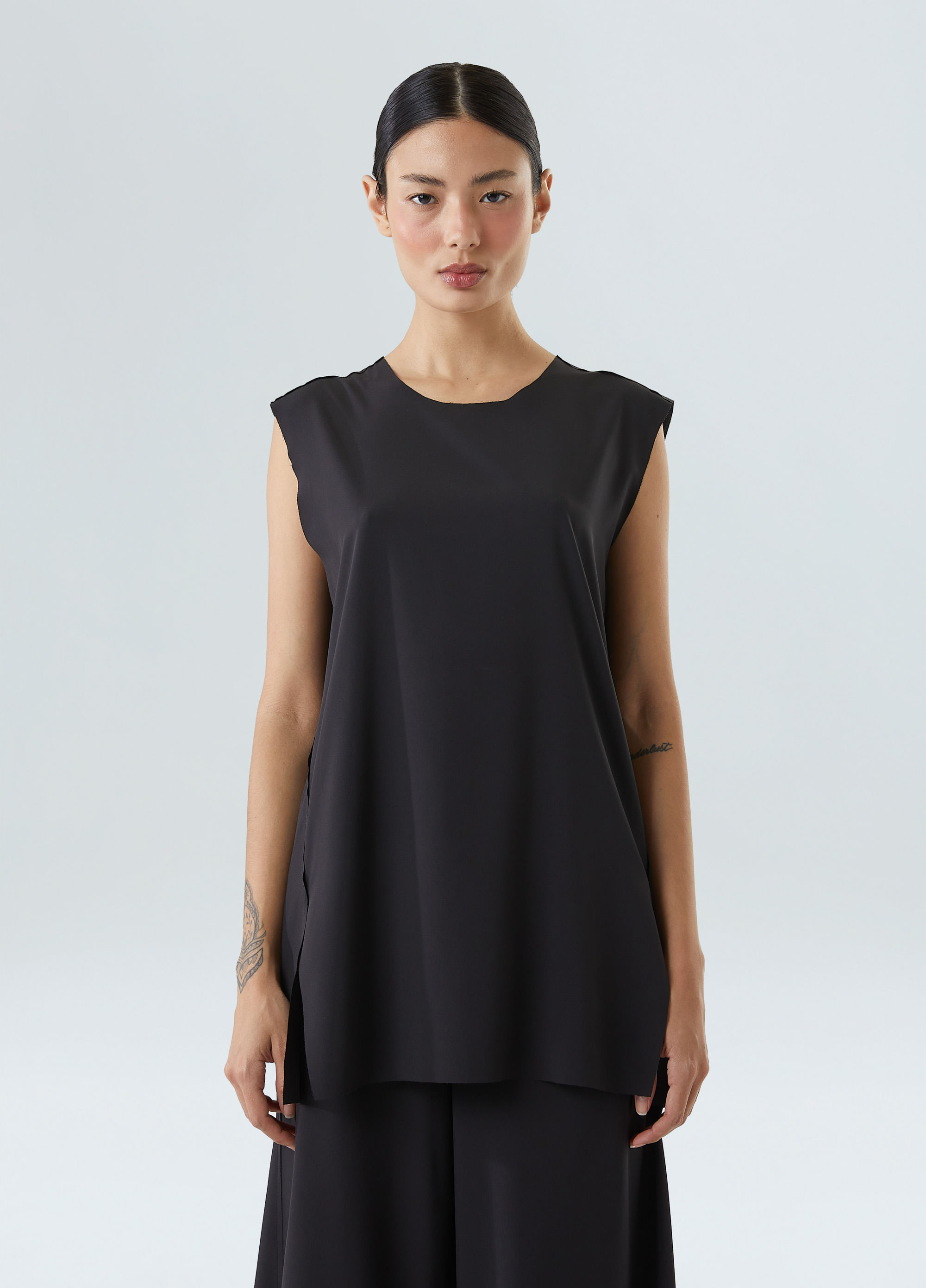 Blusa sleeveless superlight