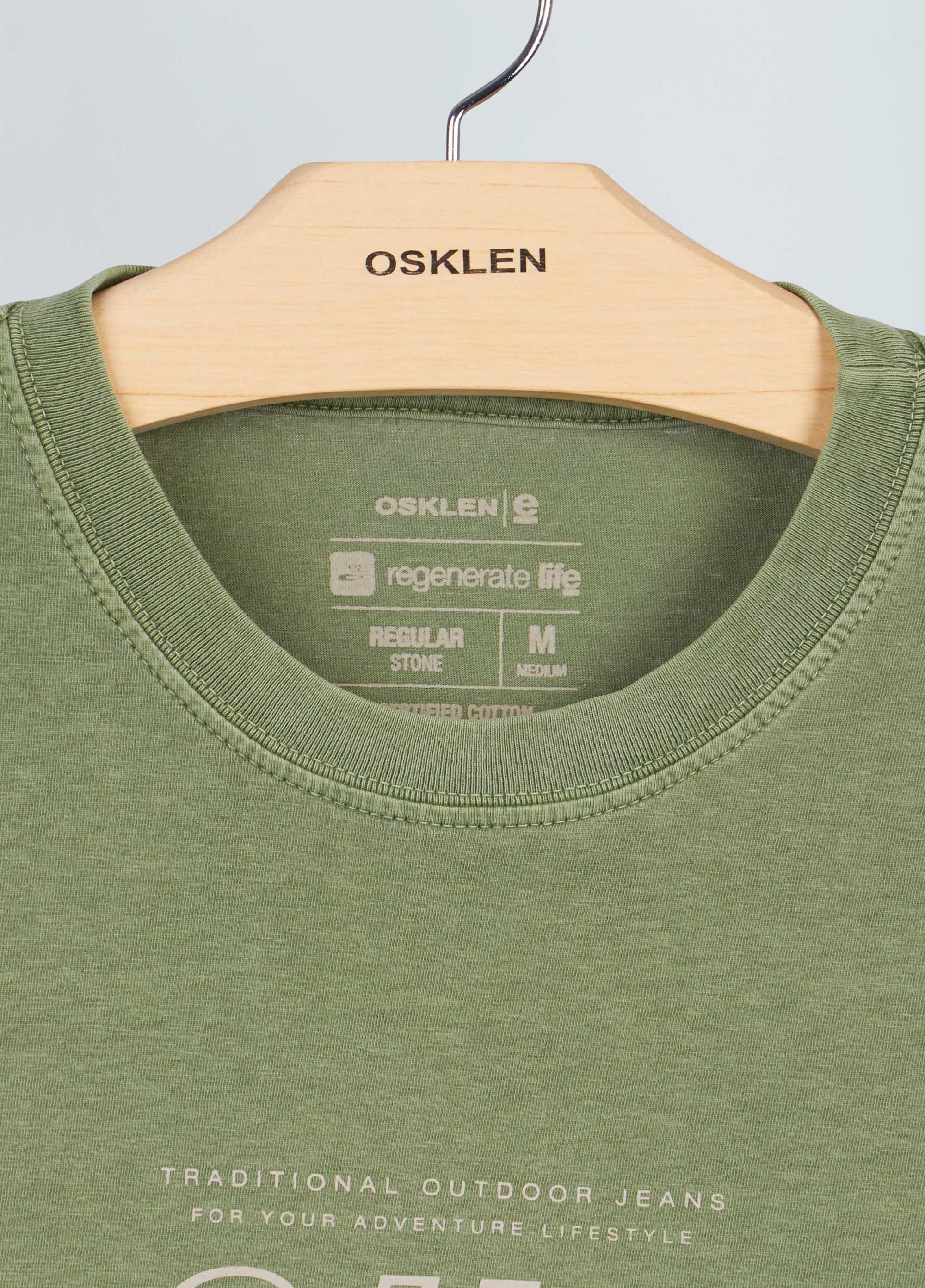 T-shirt stone label