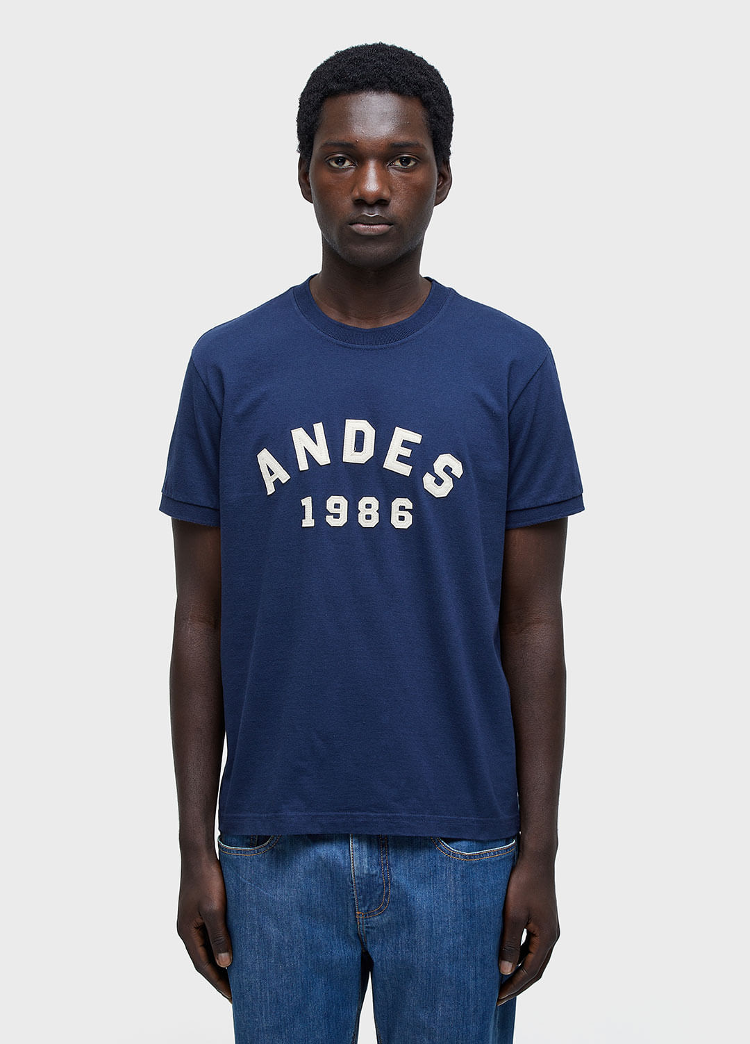 T-shirt andes college
