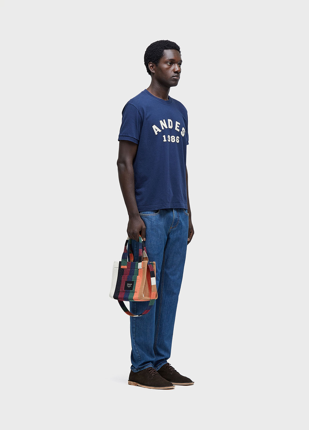 T-shirt andes college