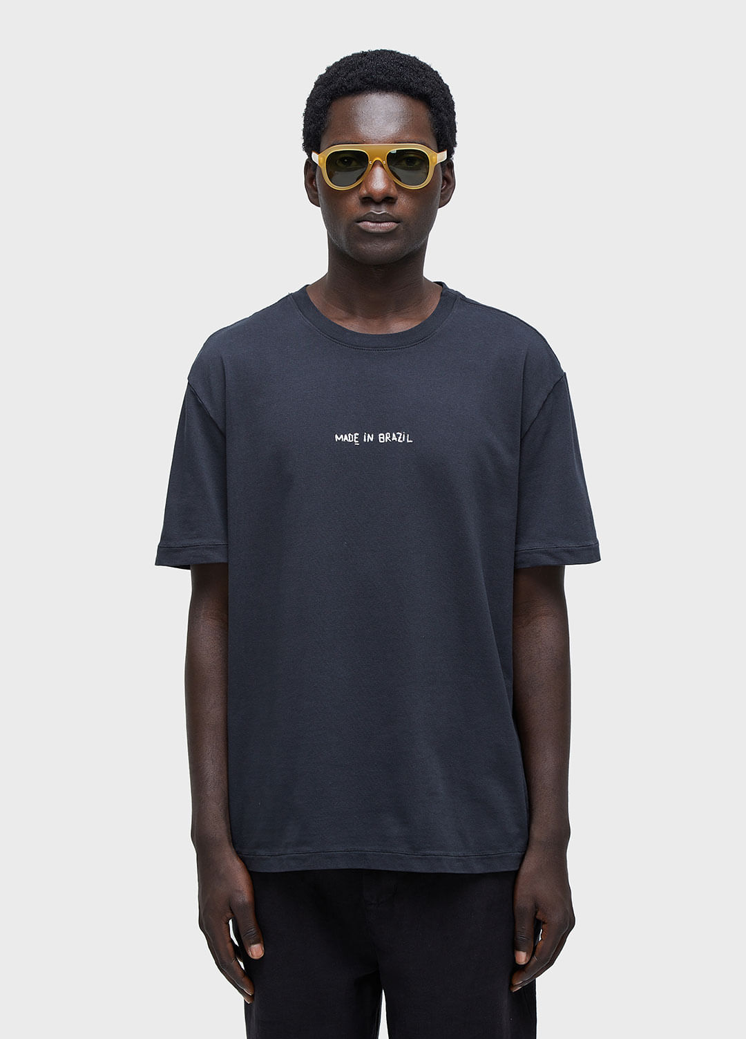 T-shirt made in brazil bordado
