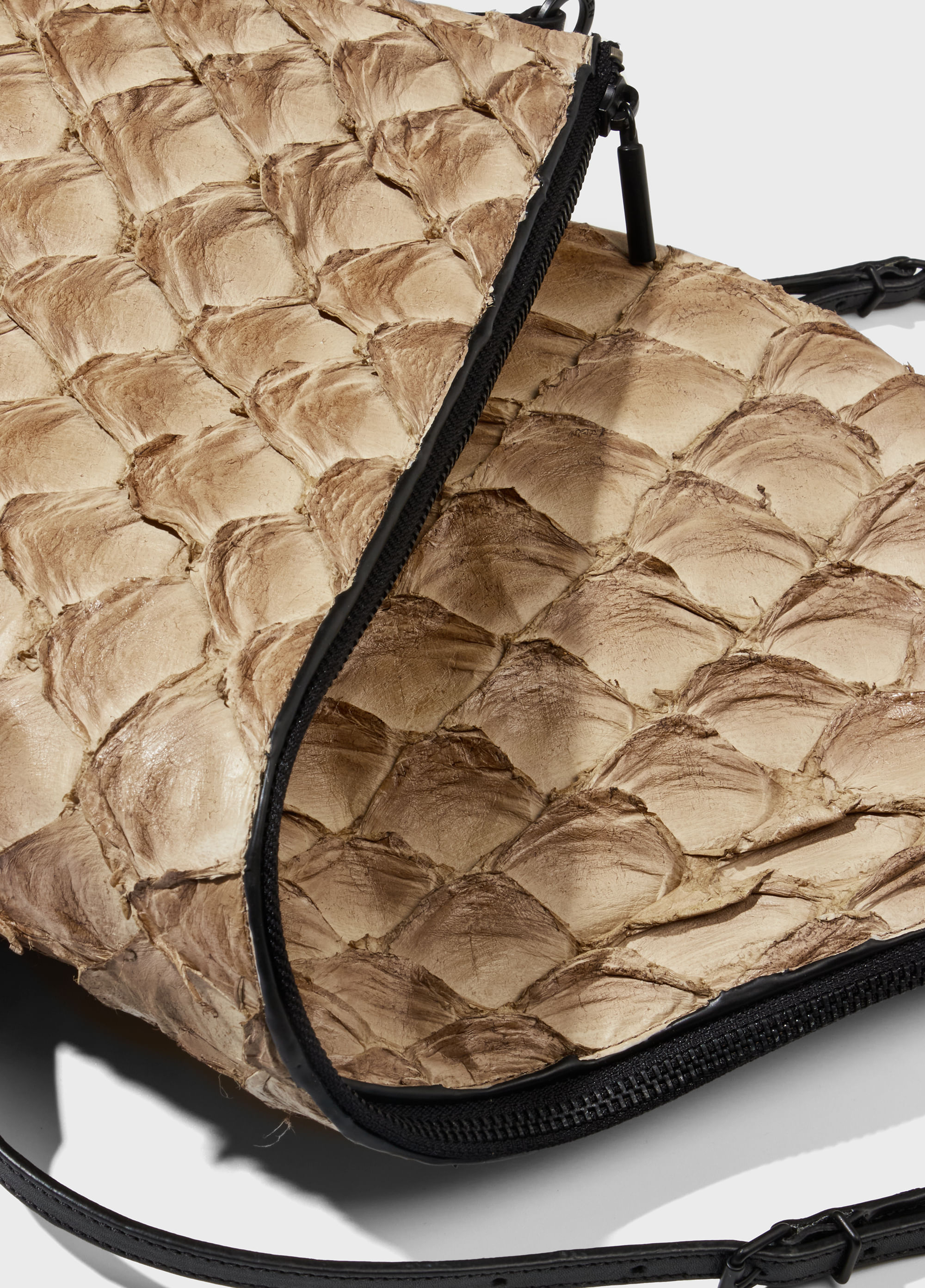 Andiroba pirarucu soft bag