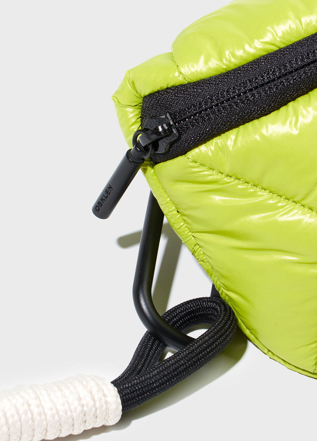 Bolsa pochete matelassê