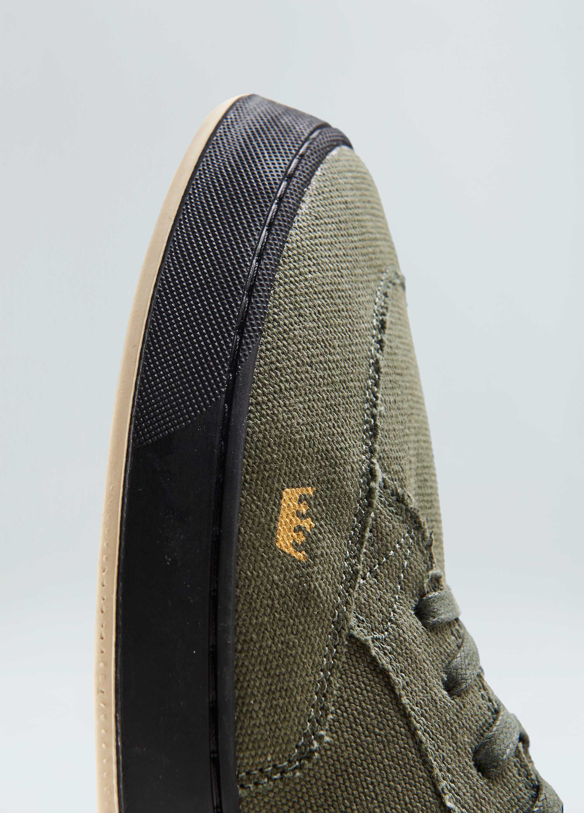 Tênis soho lona black sole