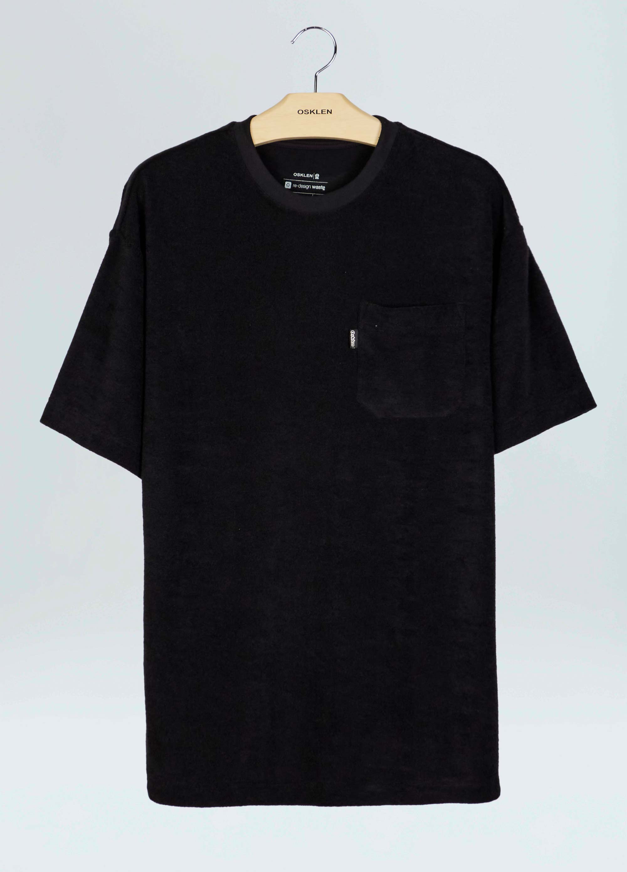 T-shirt over atoalhado