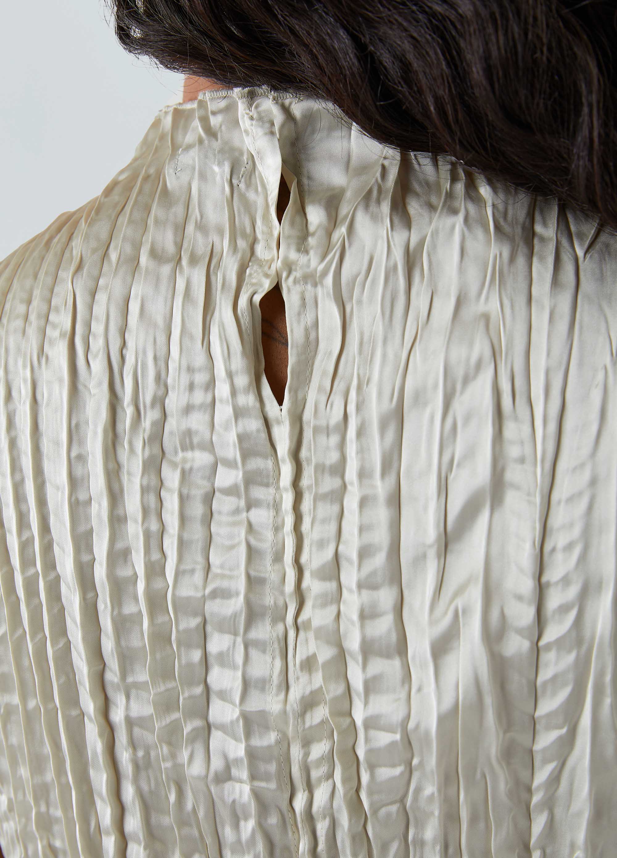 Blusa wrinkled satin