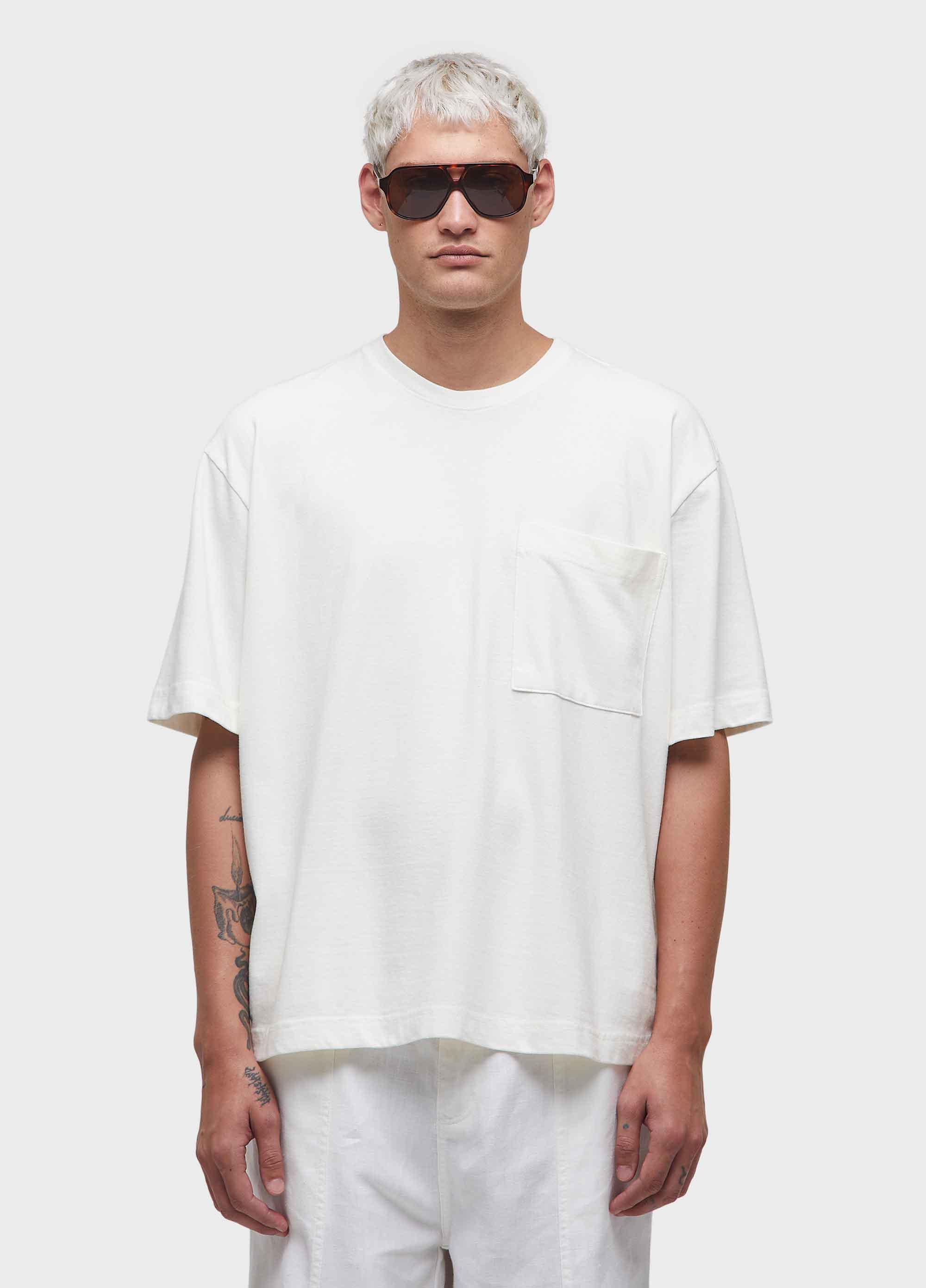 T-shirt pocket over