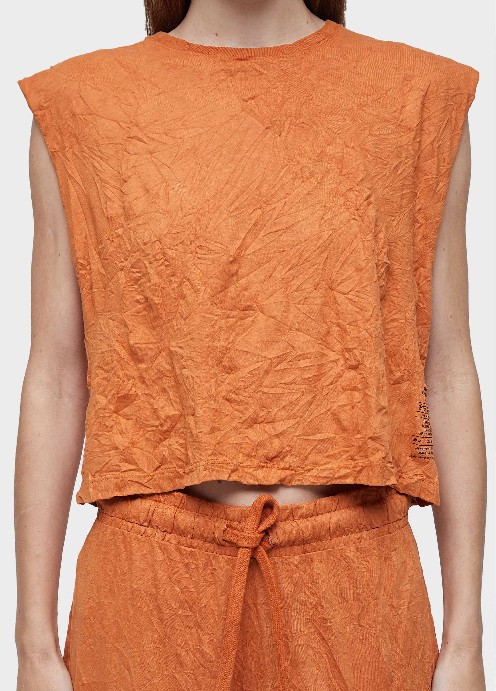 Sleeveless  wrinkled color