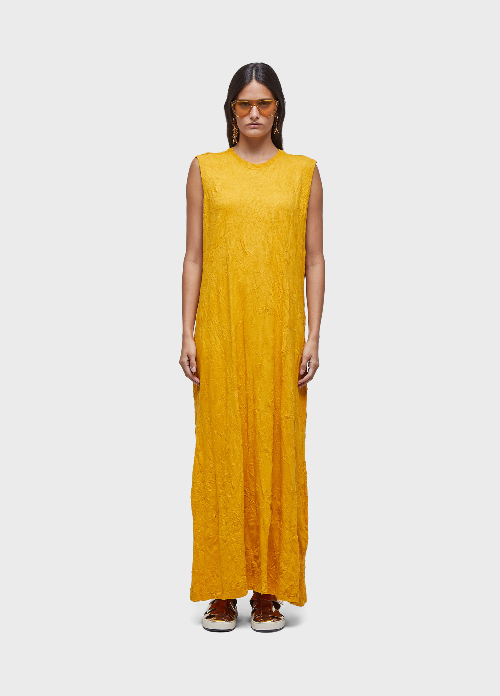 Vestido sleeveless wrinkled color