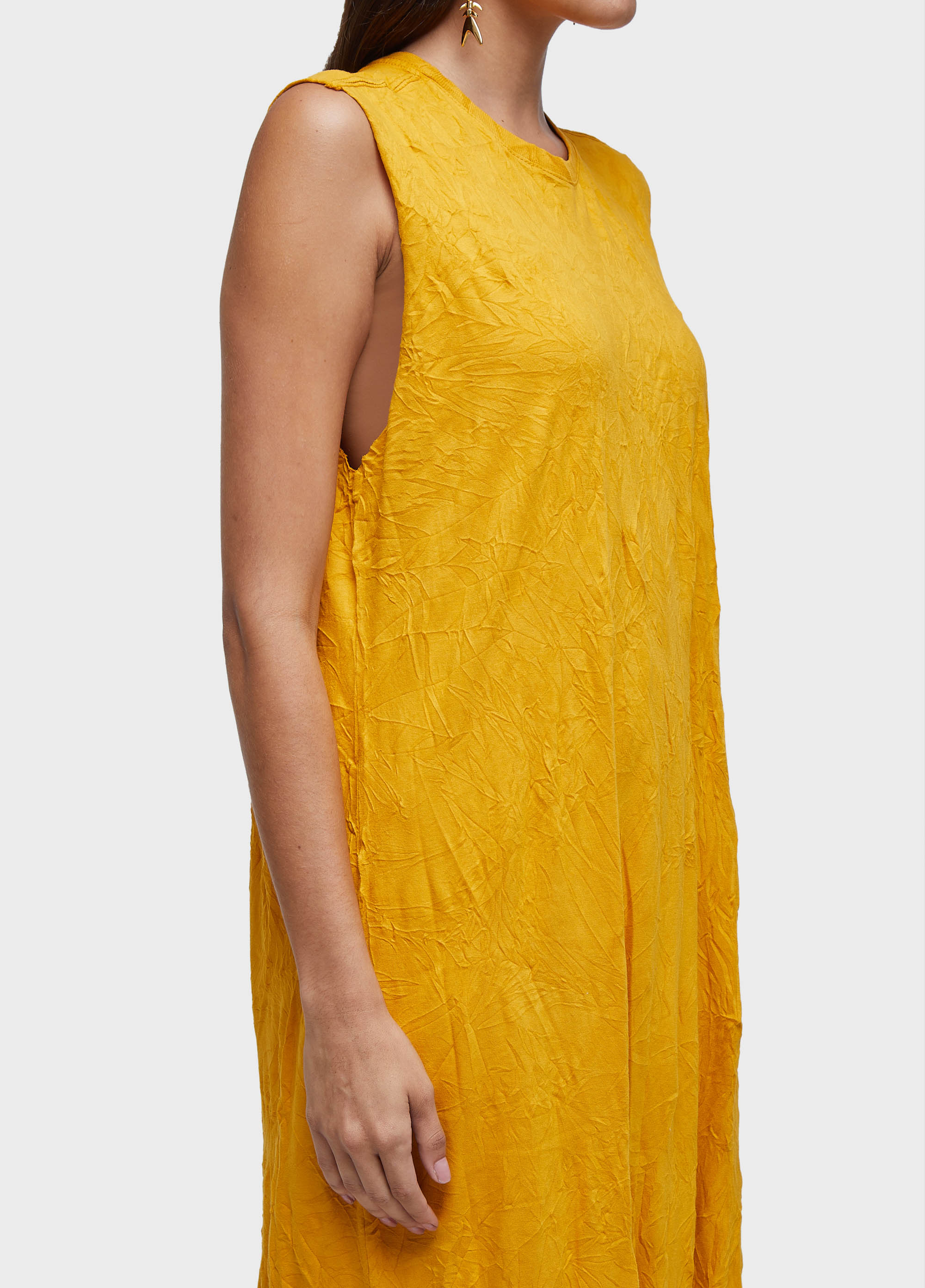 Vestido sleeveless wrinkled color