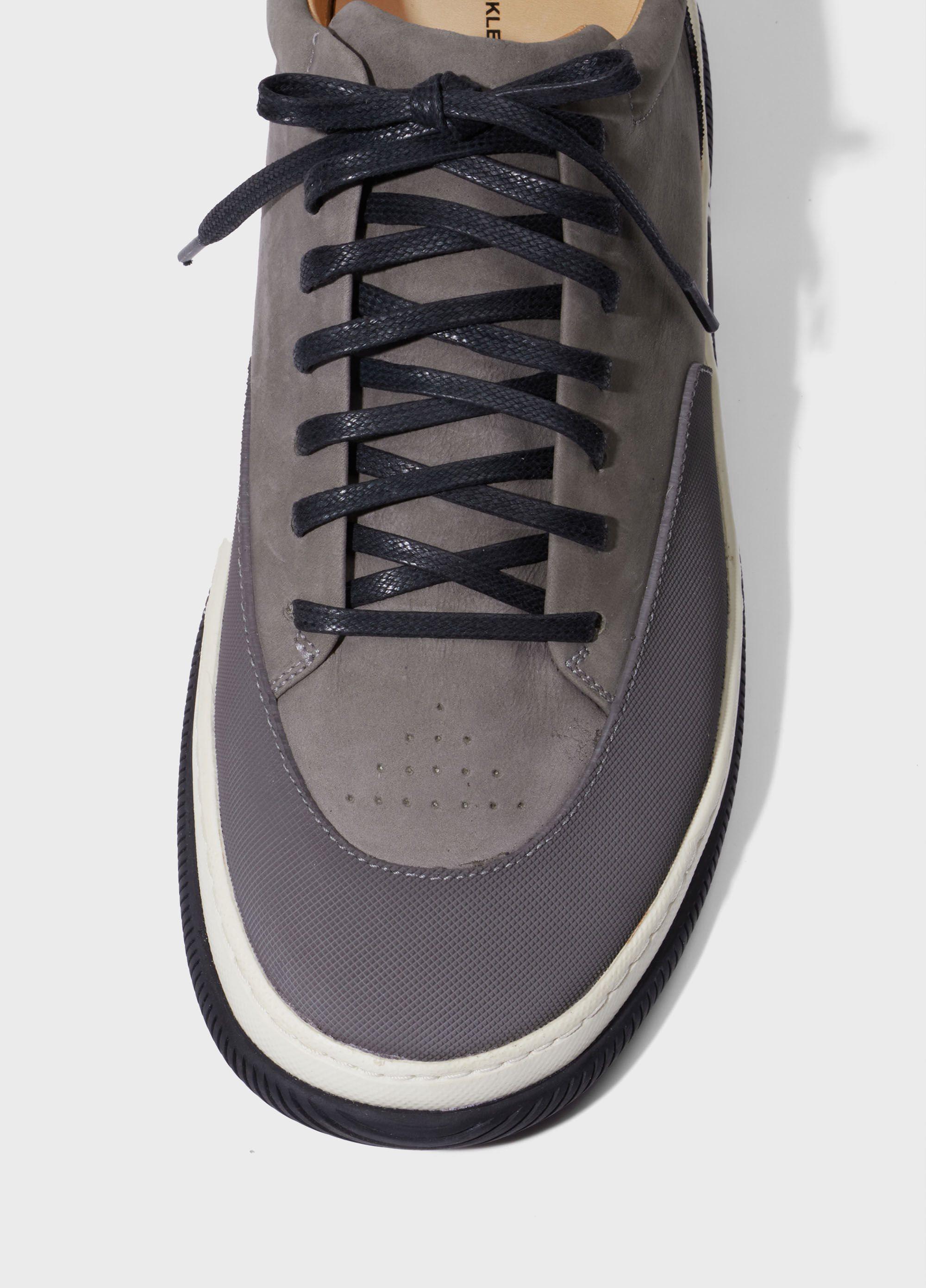 Tênis hybrid laces oil
