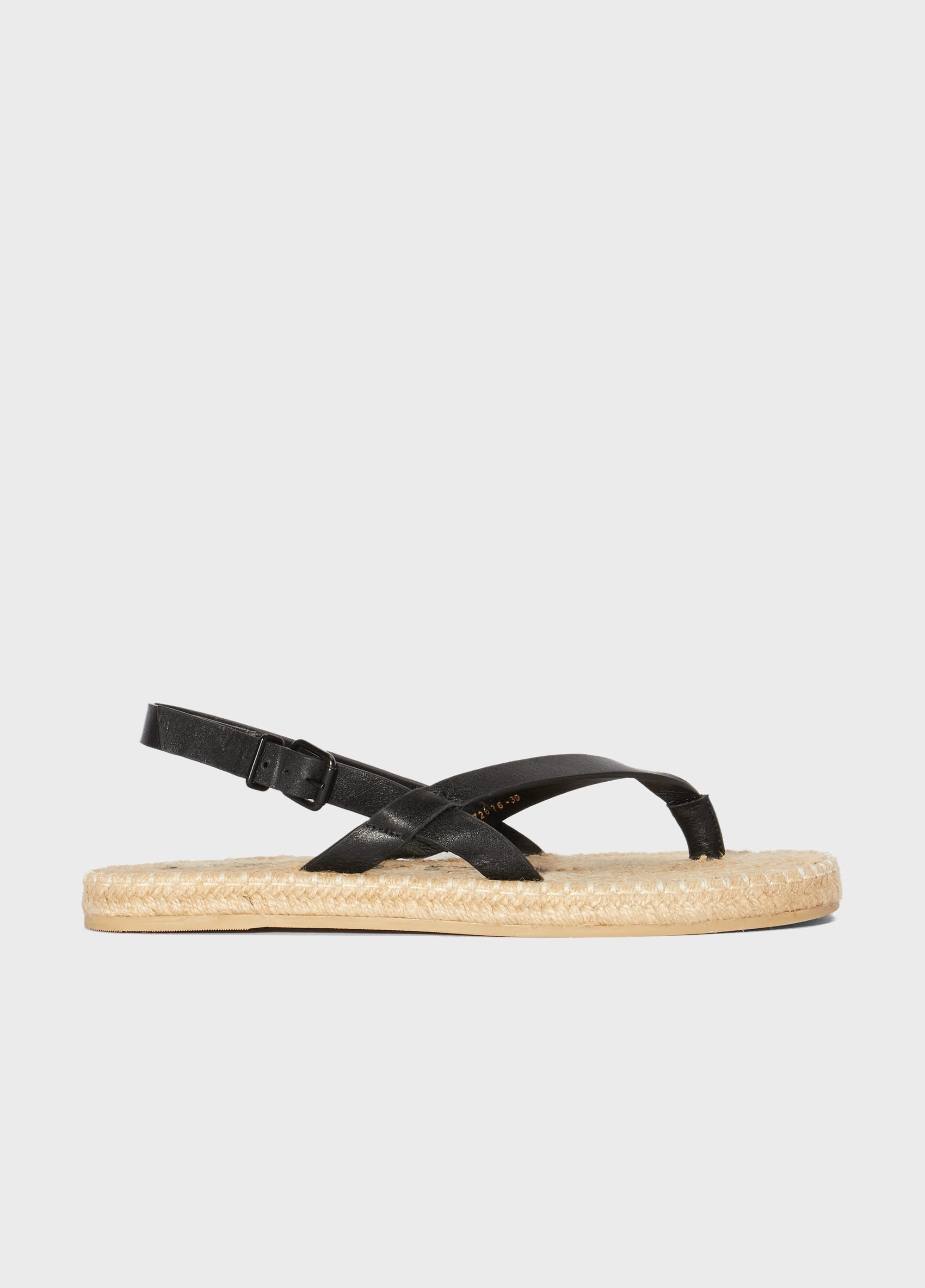 Sandália flat corda couro e basics