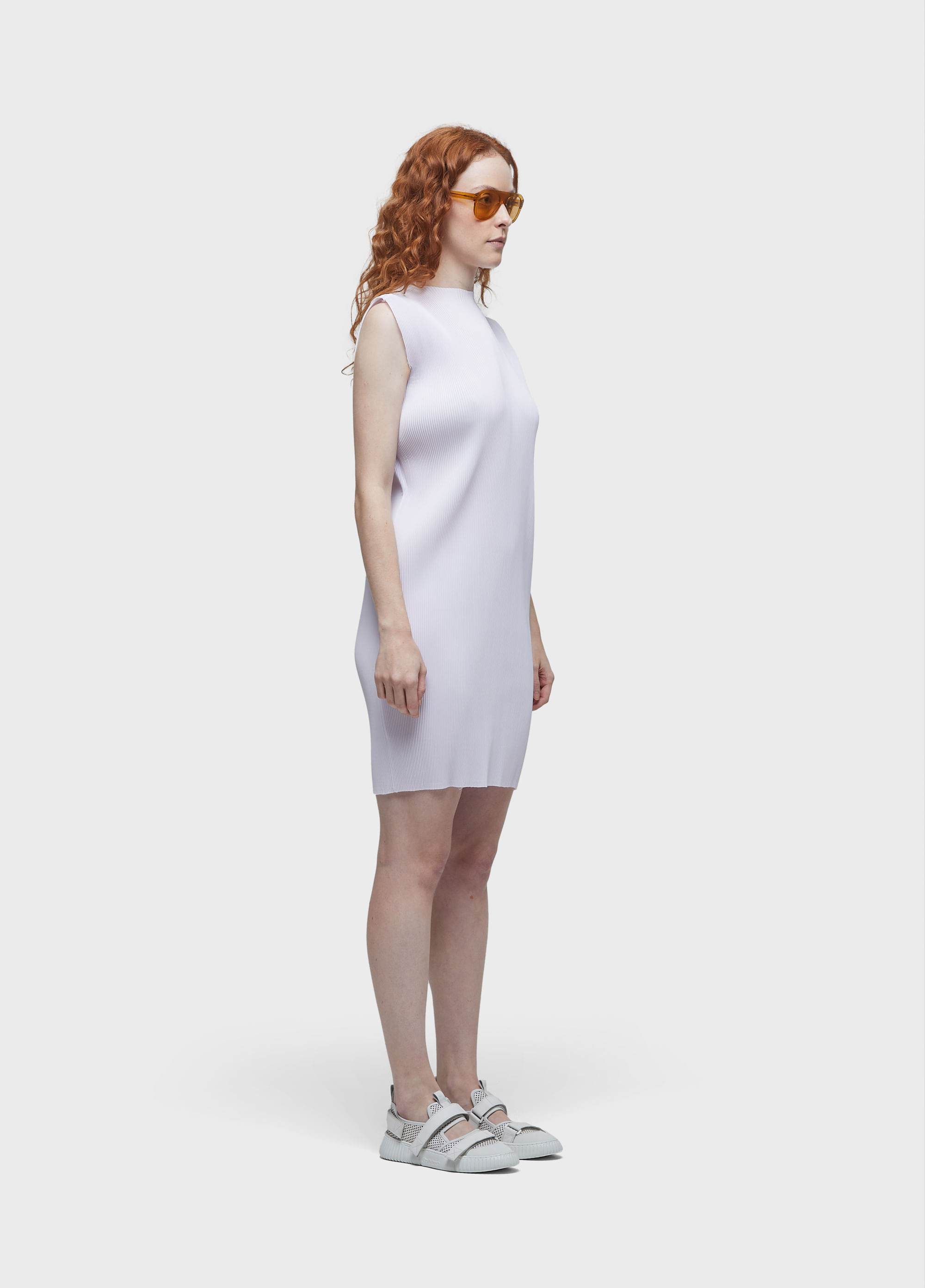 Vestido plissado curto