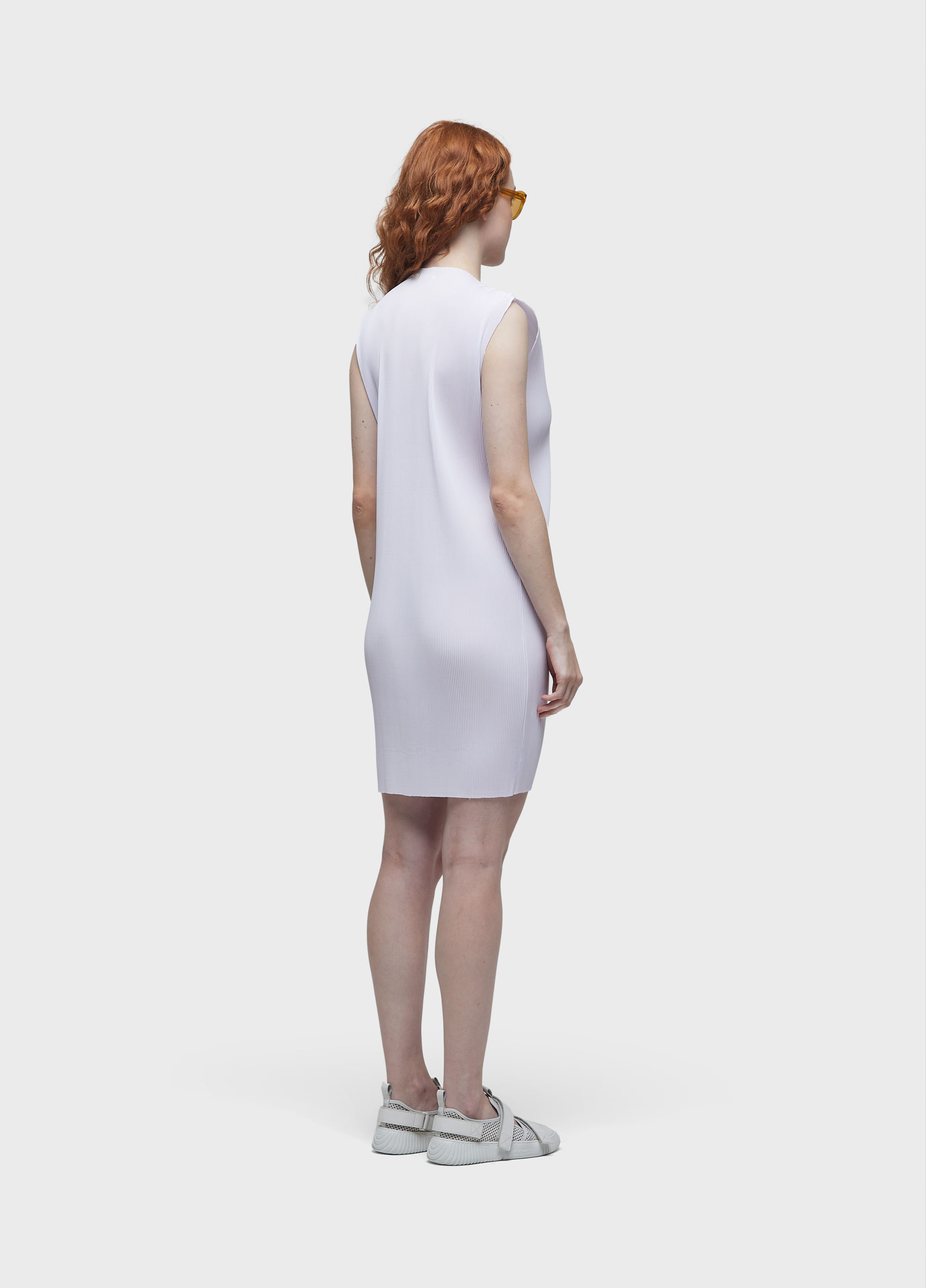 Vestido plissado curto