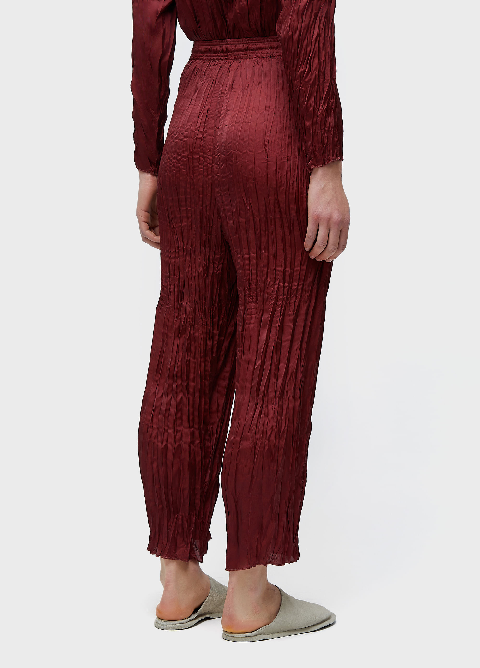 Calça reta wrinkled satin double face