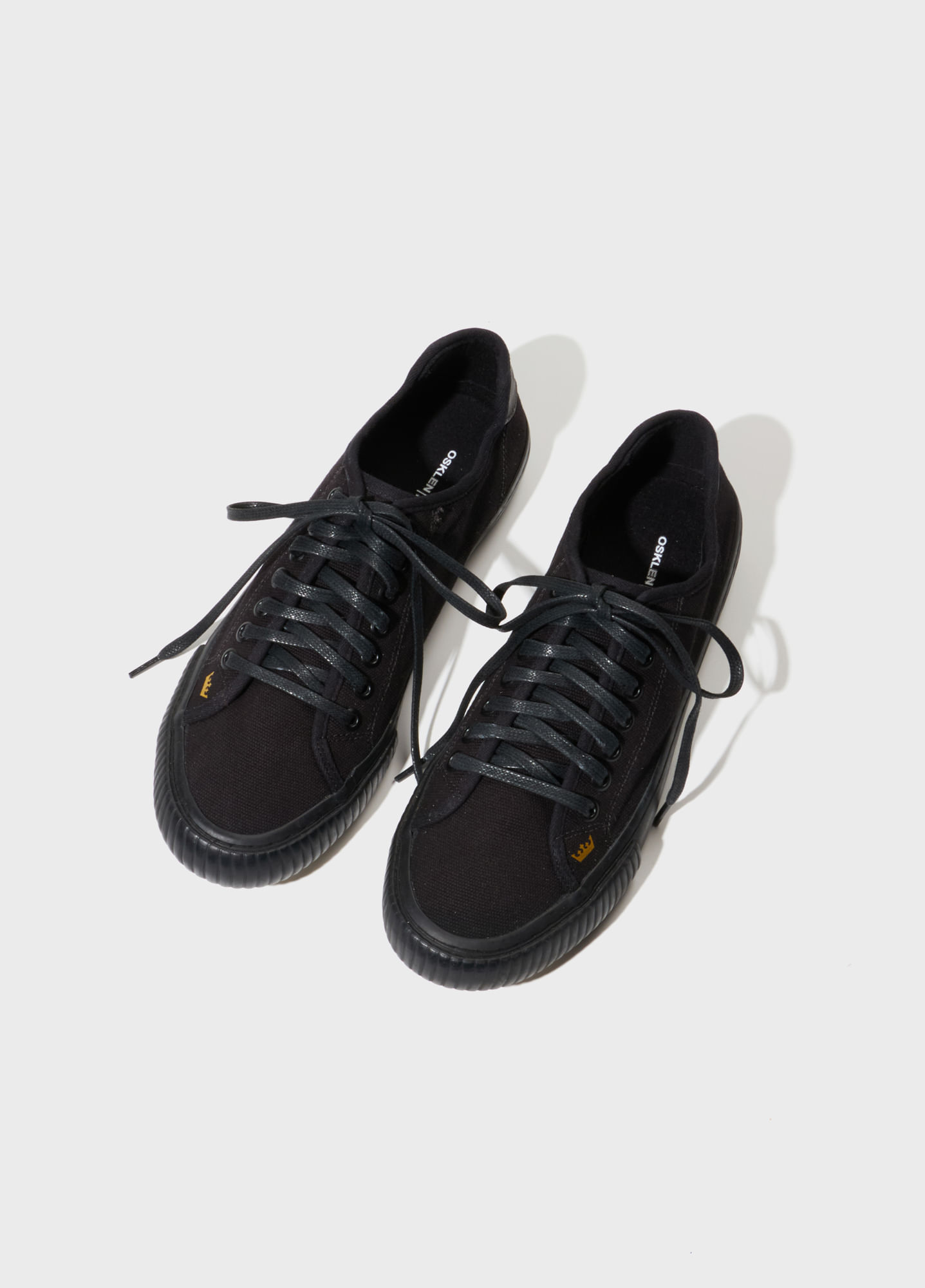 Tênis canvas black sole