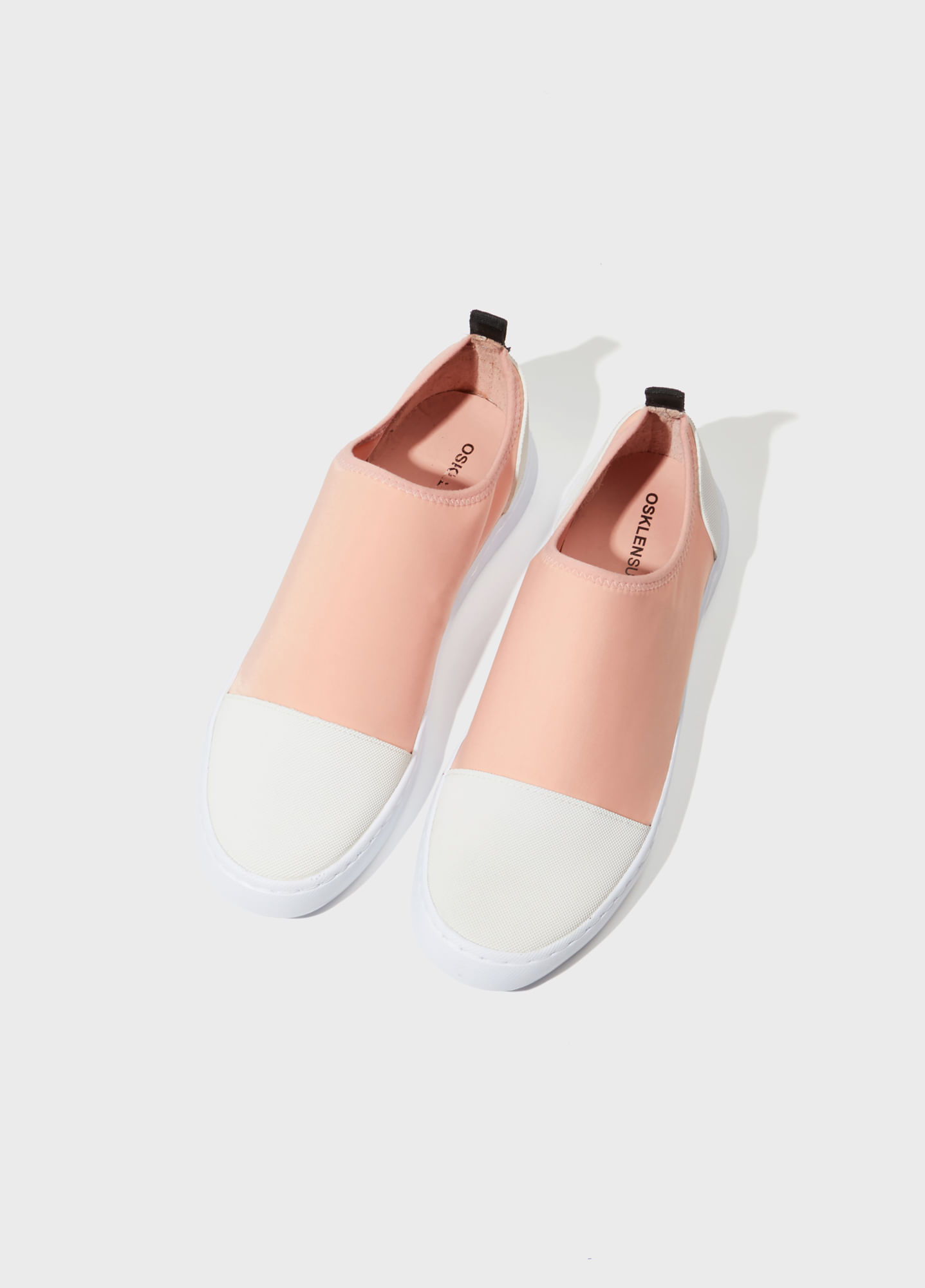 Tênis super light low top